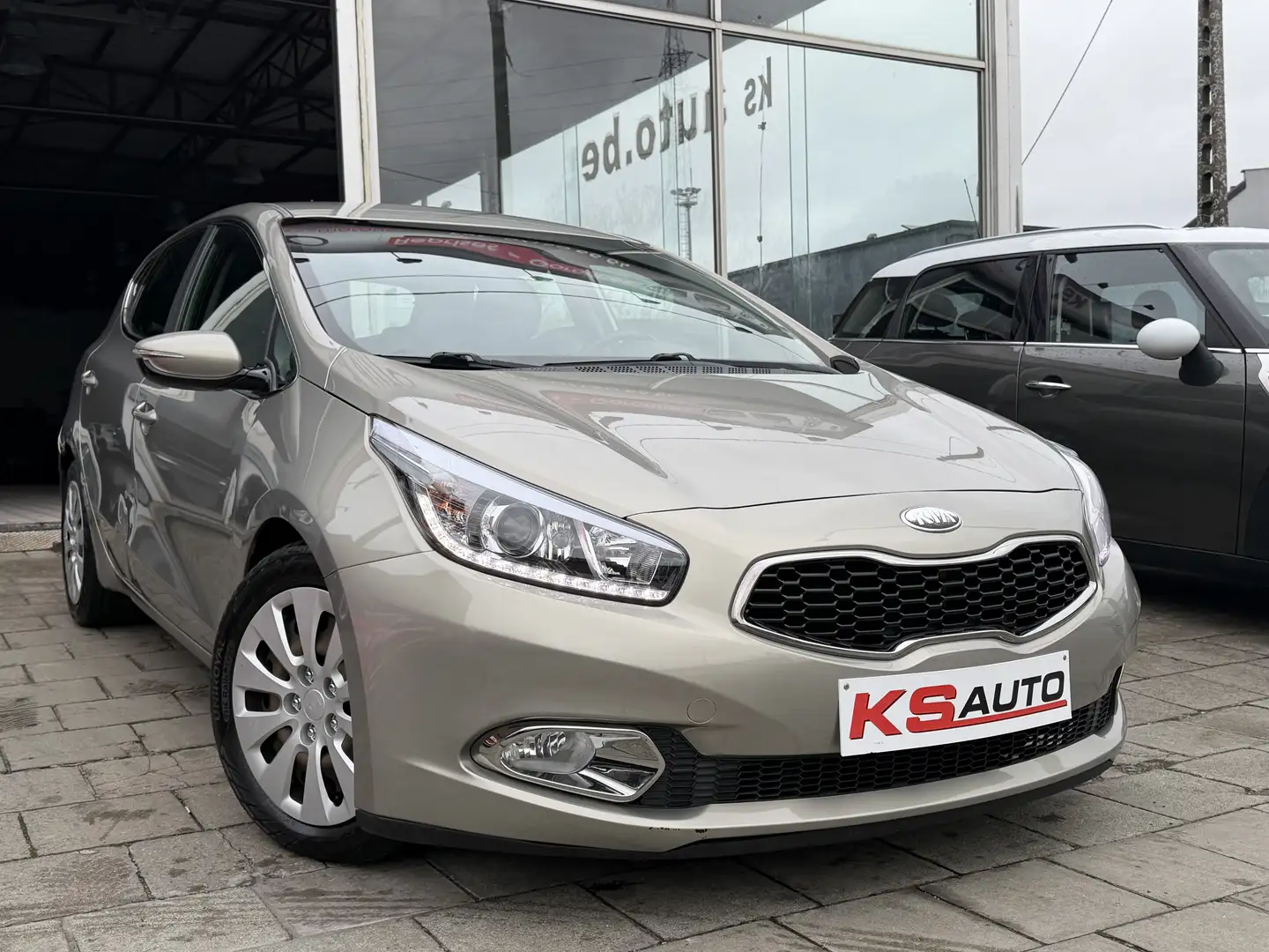 Kia Ceed / cee'd Cee'd 1.6 CRDi Lounge/154.982KM/CLIM AUTO/EURO 5 Bronze - 2