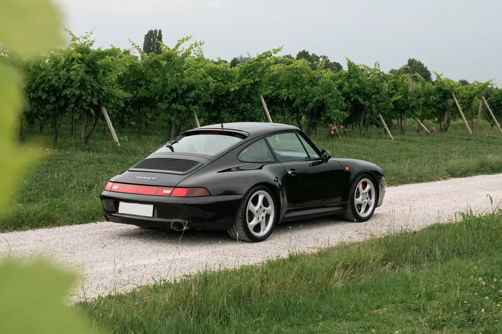 Porsche 993 911 Coupe 3.6 Carrera 4S Чорний - 2