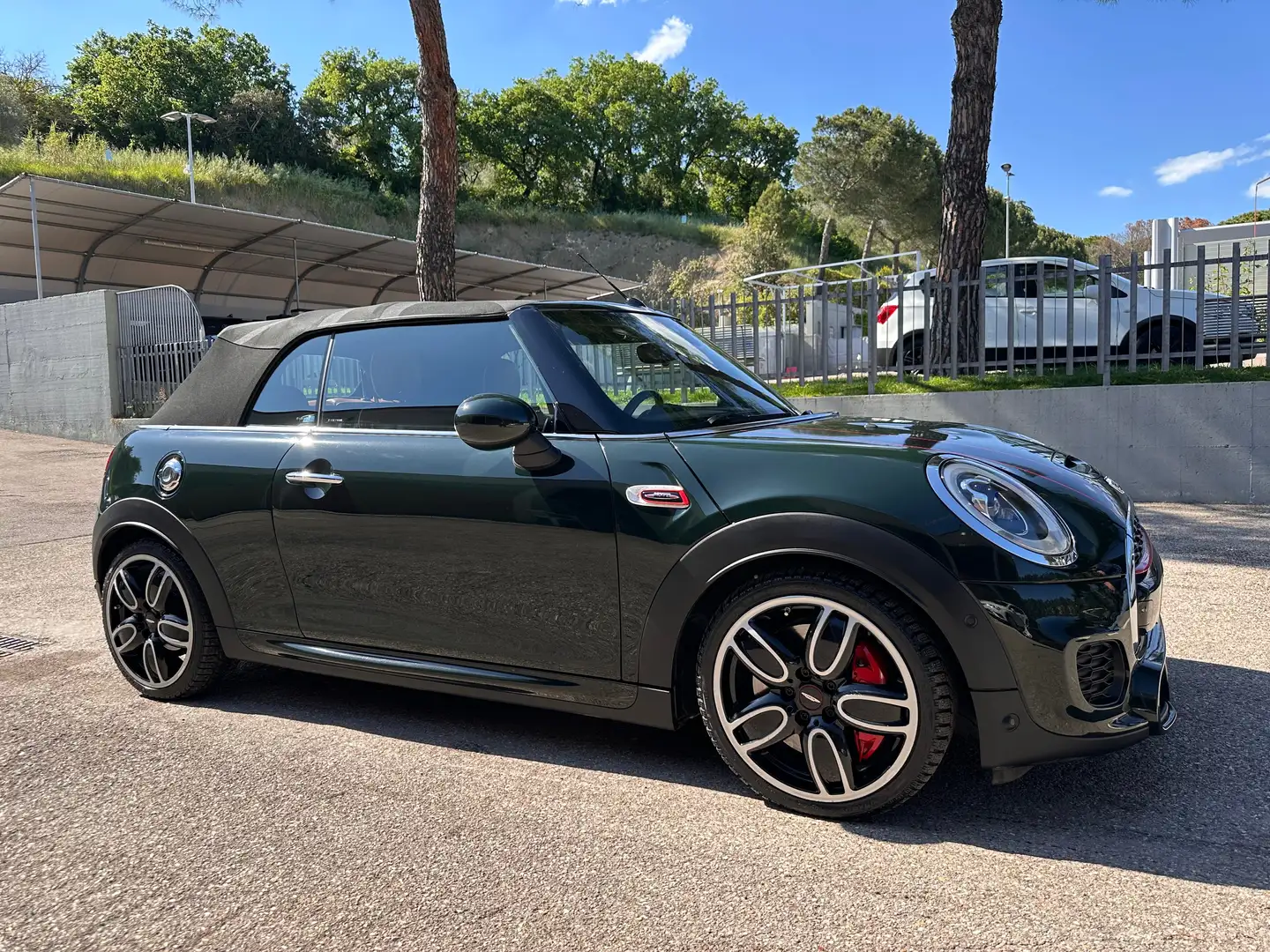 MINI John Cooper Works Cabrio Mini IV F57 2018 Cabrio 2.0 Twinpower automatica Verde - 1