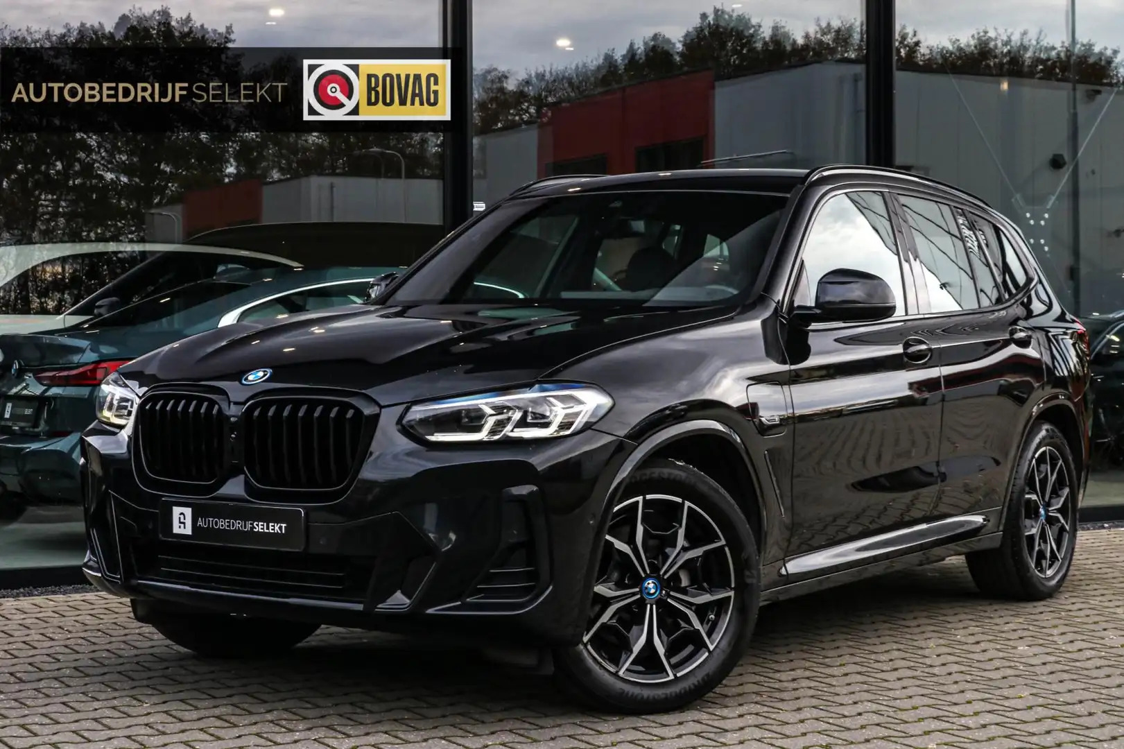 BMW X3 XDrive30e M-SPORT - TREKHAAK - CAMERA - NIEUW MODE Noir - 1