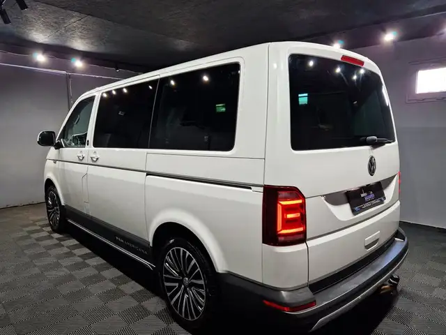 Volkswagen Multivan view 3