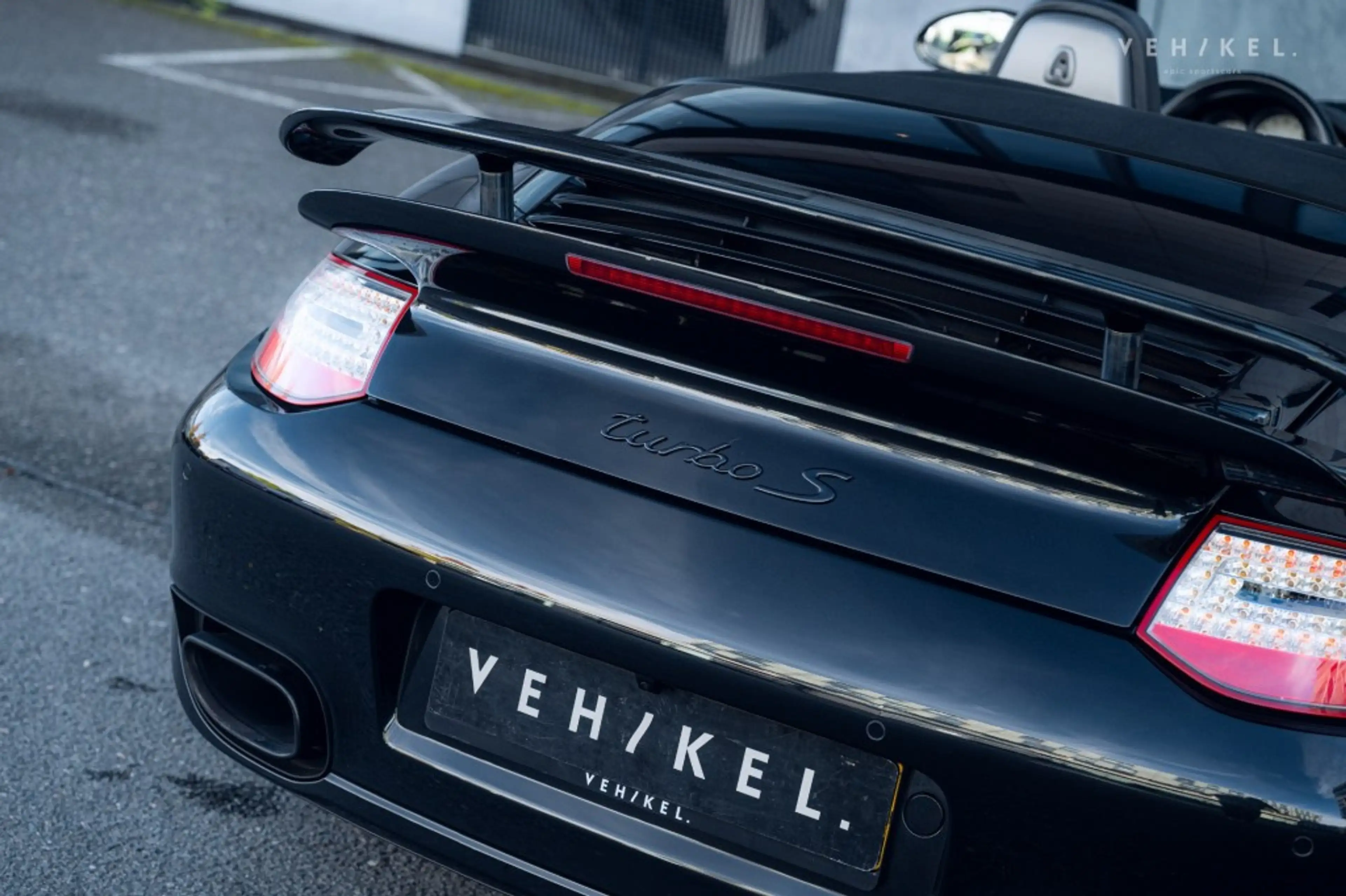 Porsche 997 997.2 - 3.8 TURBO S — photo 23