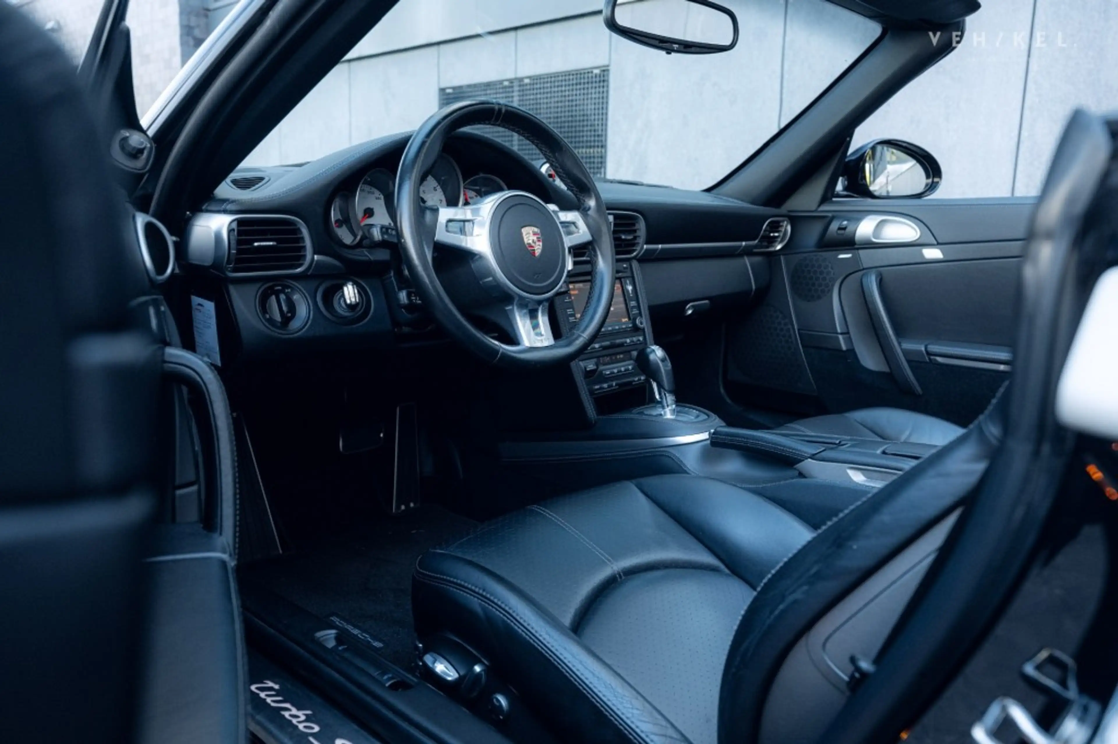 Porsche 997 997.2 - 3.8 TURBO S — photo 3