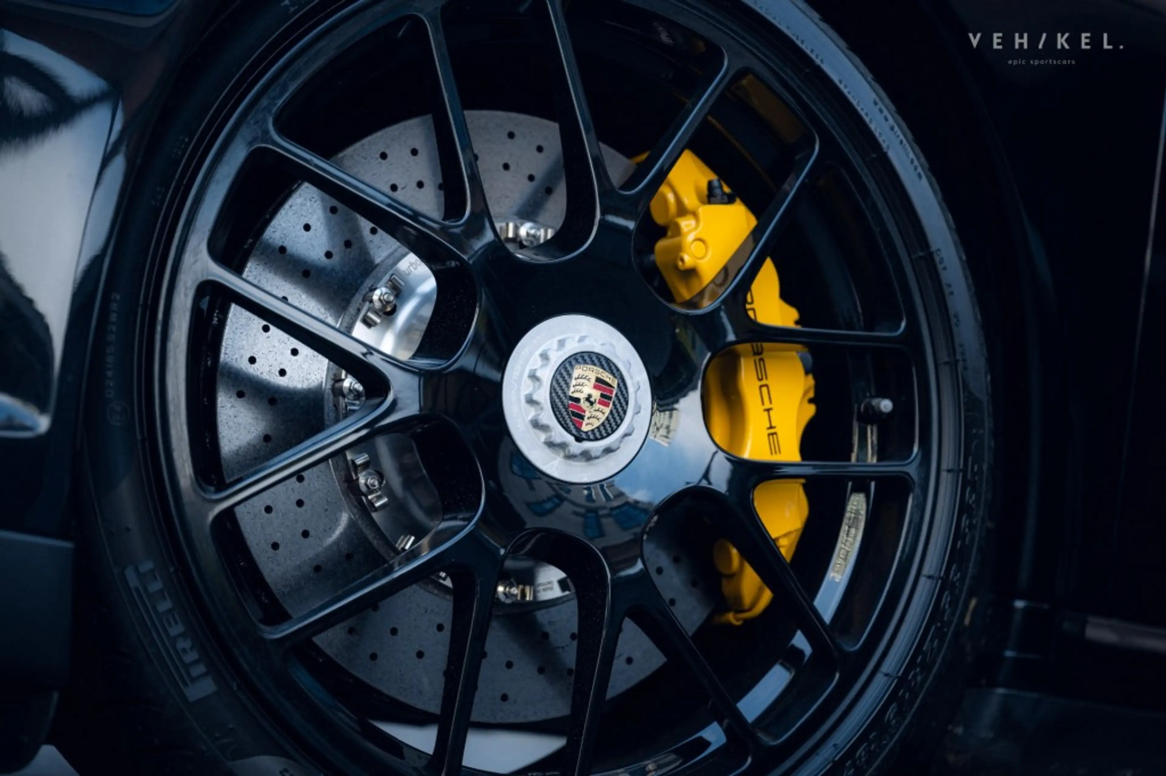 Porsche 997 997.2 - 3.8 TURBO S — photo 32
