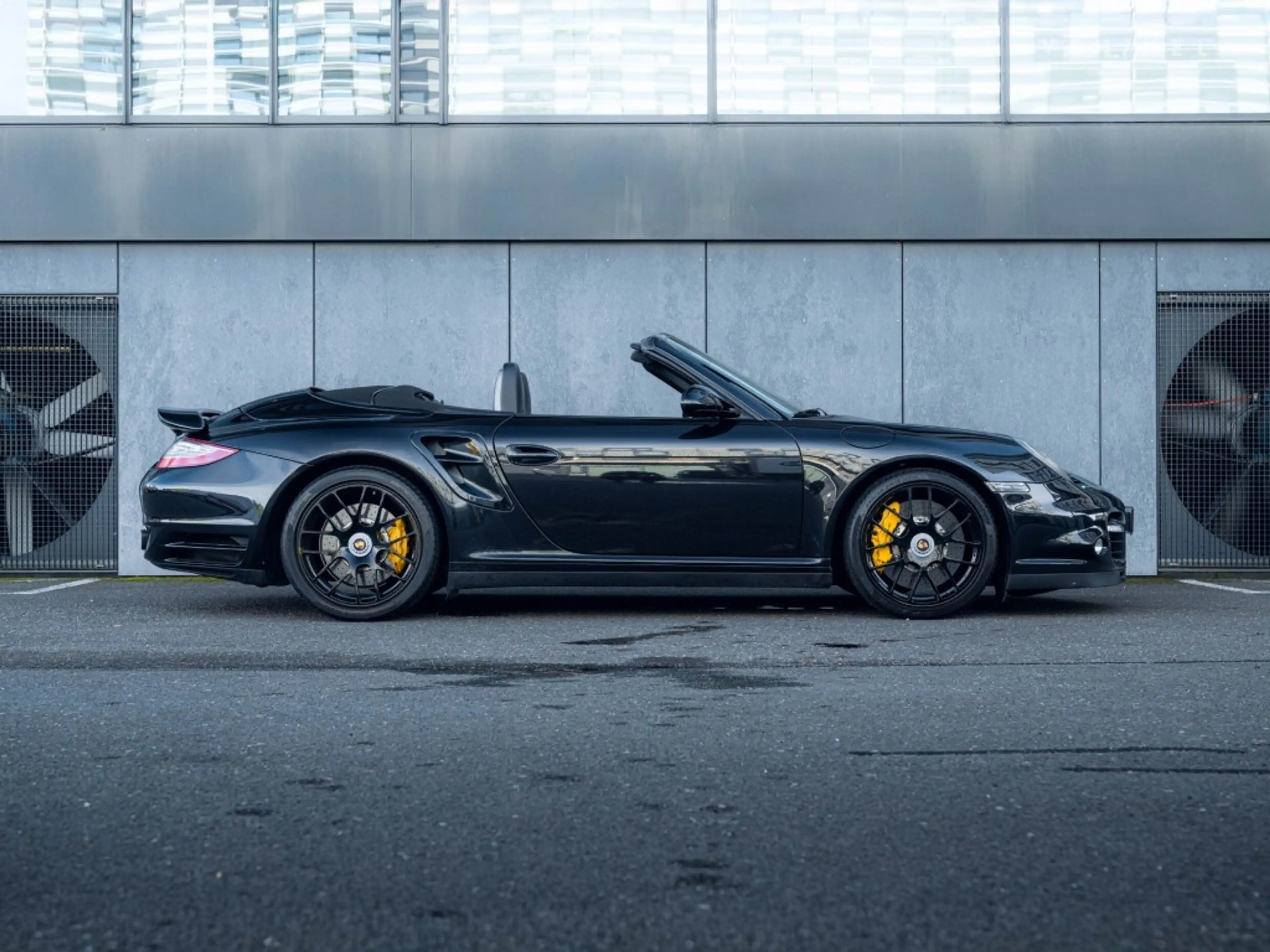 Porsche 997 997.2 - 3.8 TURBO S — photo 2