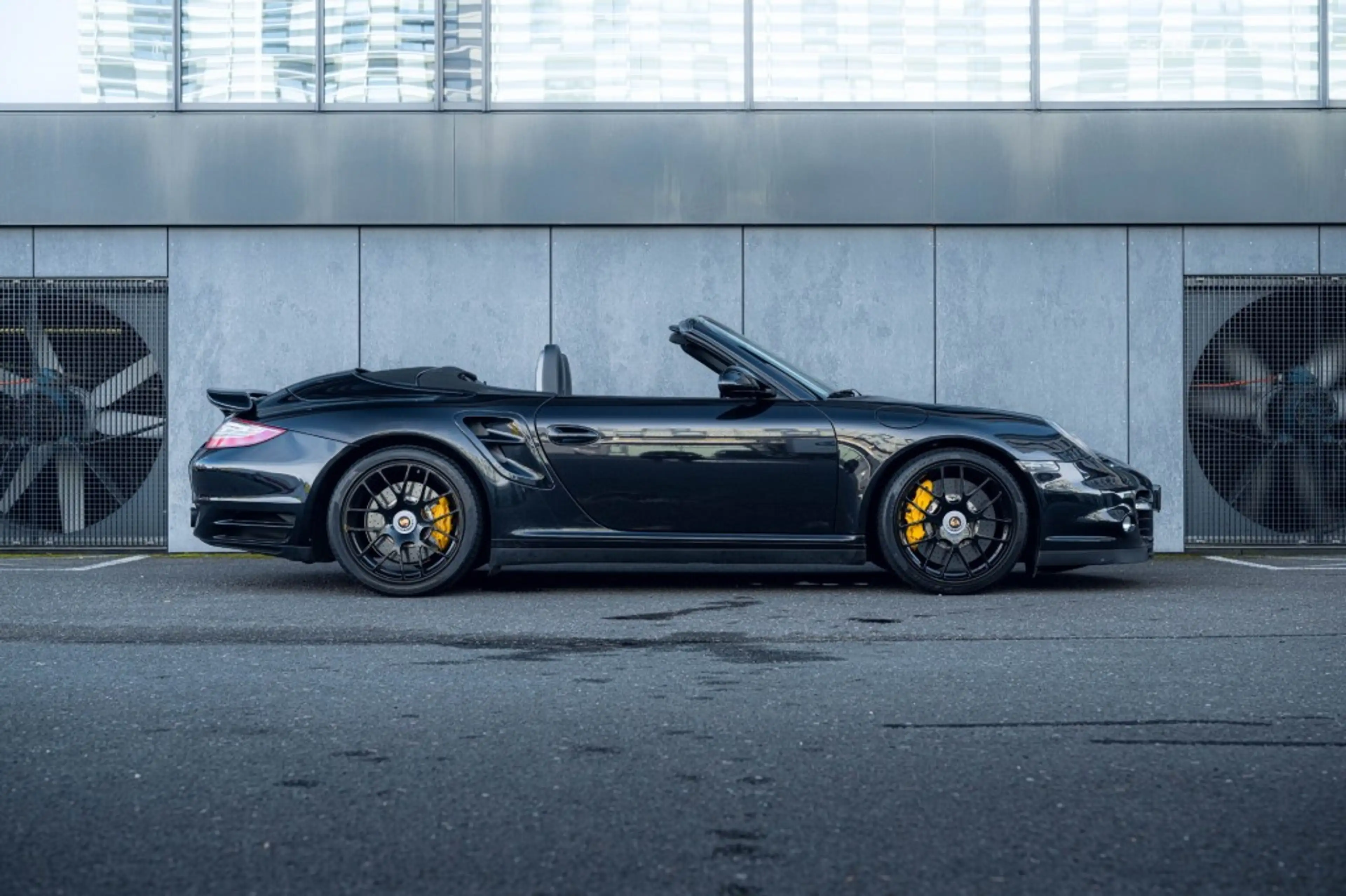 Porsche 997 997.2 - 3.8 TURBO S — photo 21