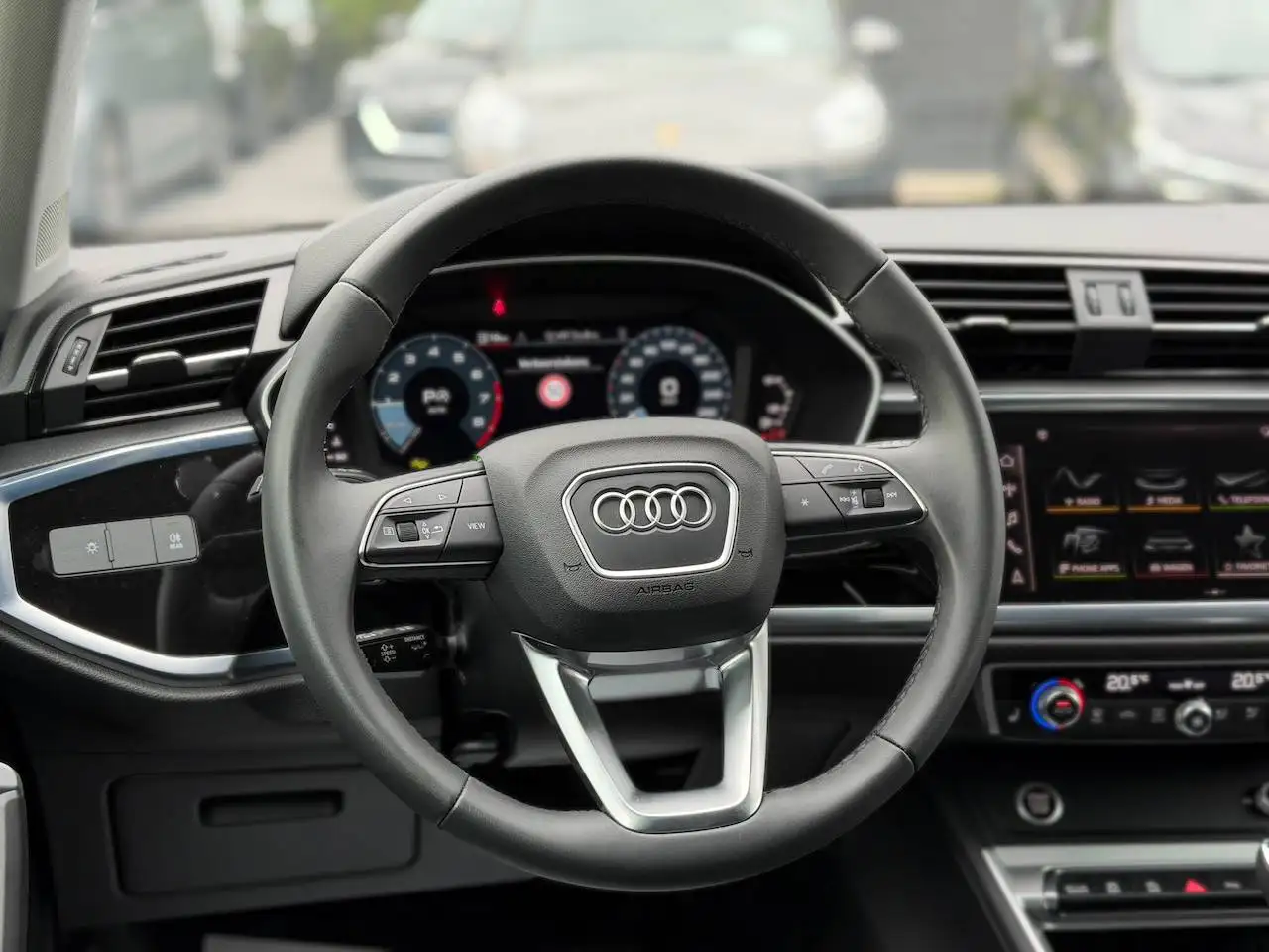 Audi Q3 35 TFSI SPORTBACK CARPLAY ELEKTR KOFFER ADAPTIVE CRUISE CAMERA — 9/15