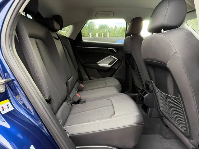 Audi Q3 view 6