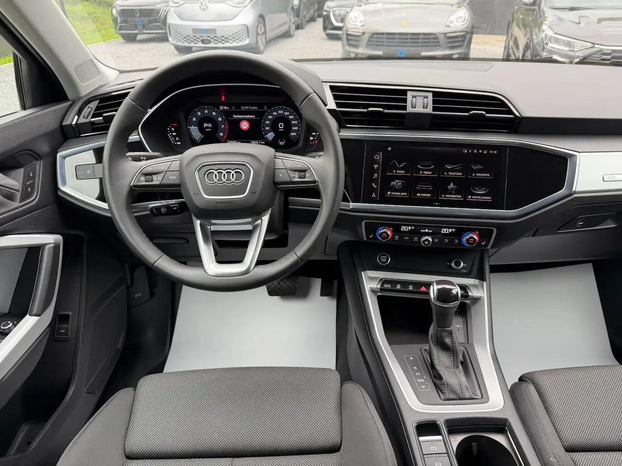 Audi Q3 35 TFSI SPORTBACK CARPLAY ELEKTR KOFFER ADAPTIVE CRUISE CAMERA — 8/15