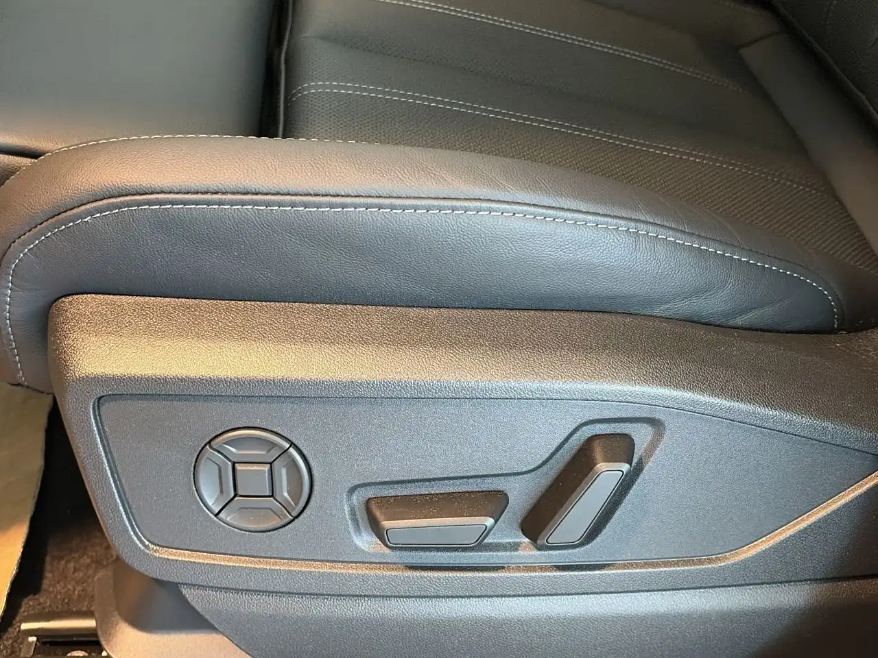 Audi Q5 снимка Audi Q5