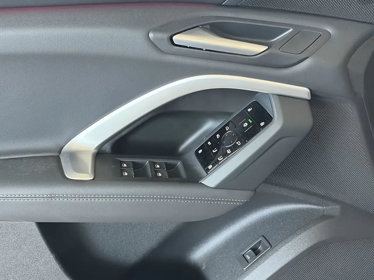 Audi Q5 снимка Audi Q5
