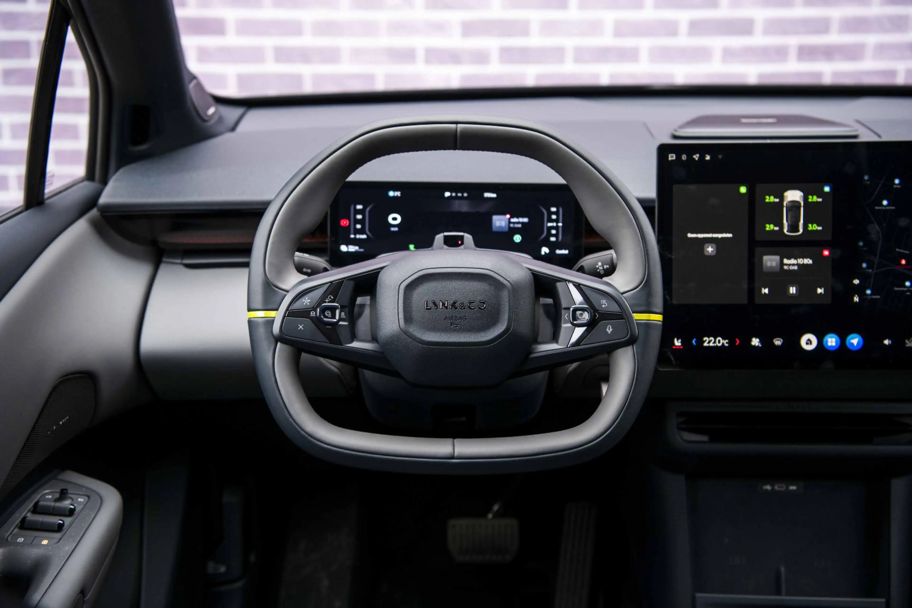 Lynk & Co 02 More 66 kWh | Panoramadak | 360 camera | Harman Ka — photo 3
