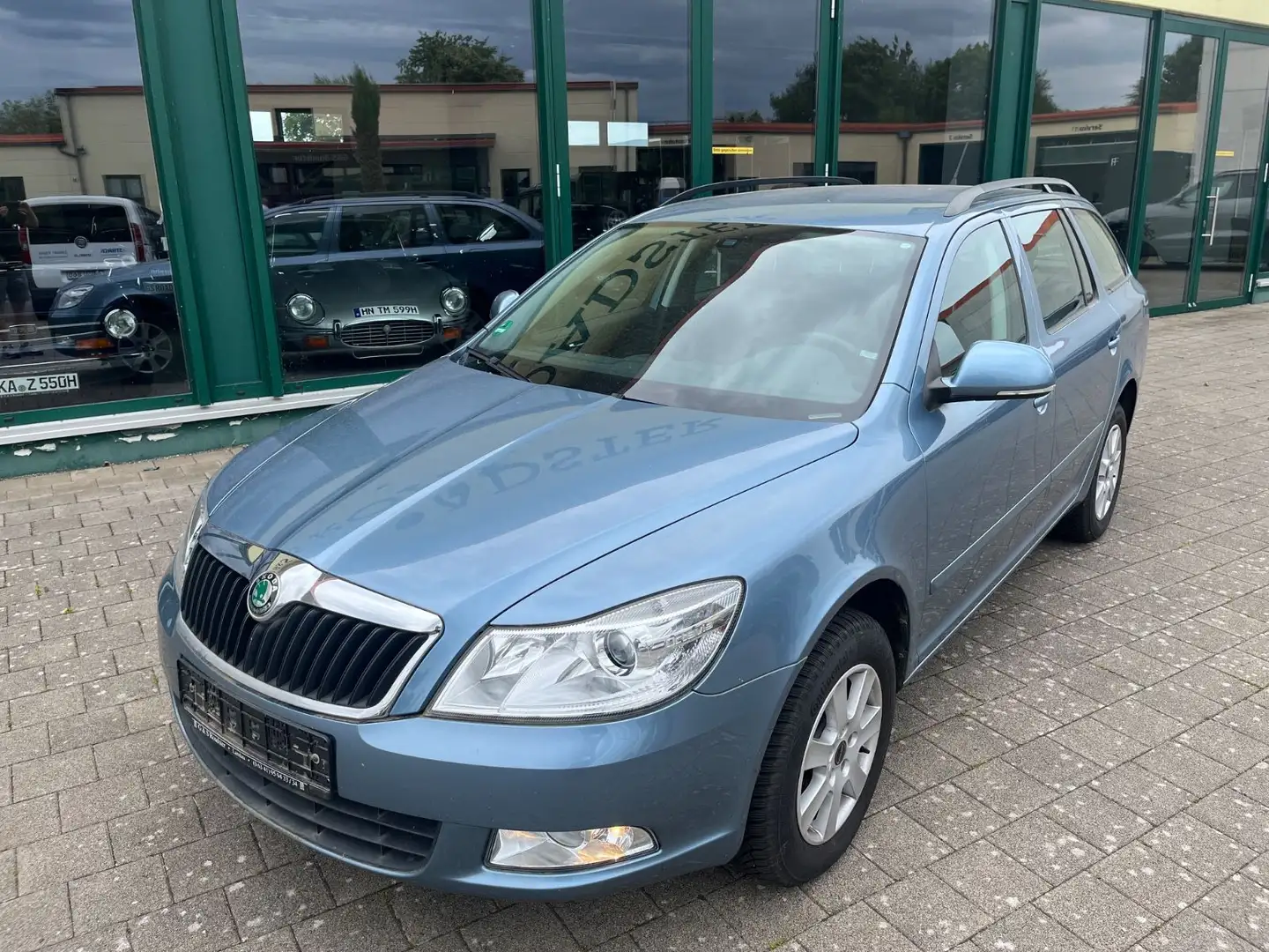Skoda Octavia Combi 1.8 TSI DSG Elegance Scheckheft Bleu - 2