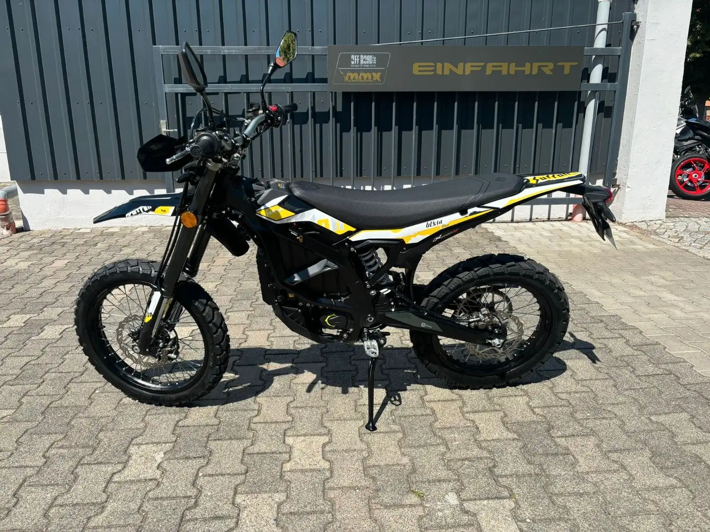 Sur-Ron Ultra Bee Schwarz - 2