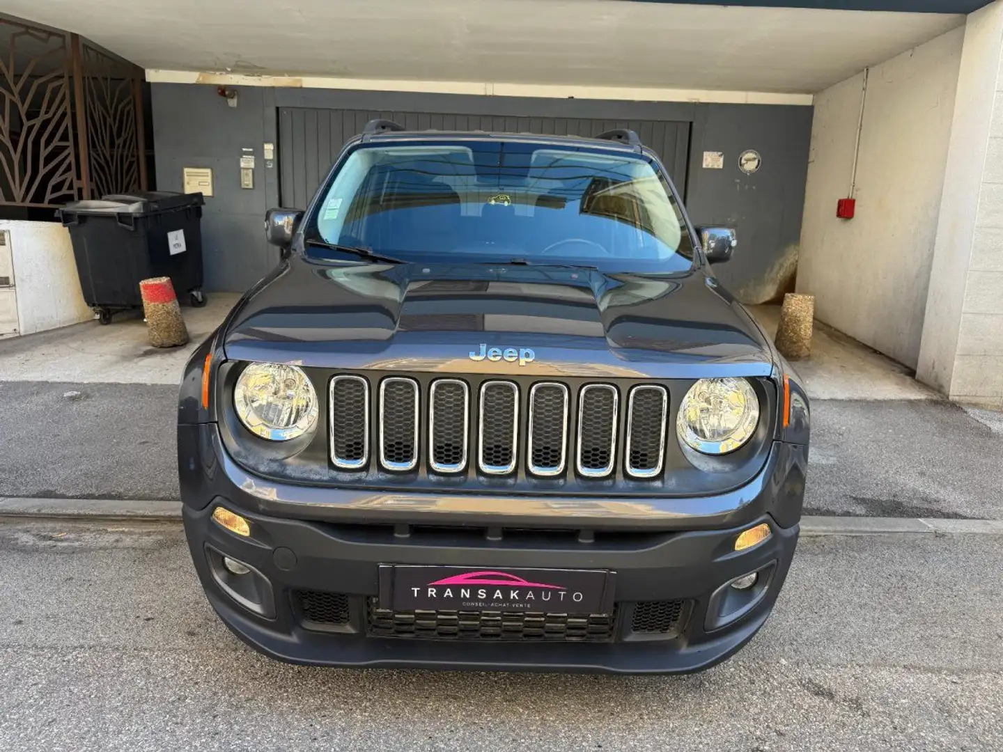 Jeep Renegade 1.6 l MultiJet 120 ch BVM6 Longitude Grijs - 2
