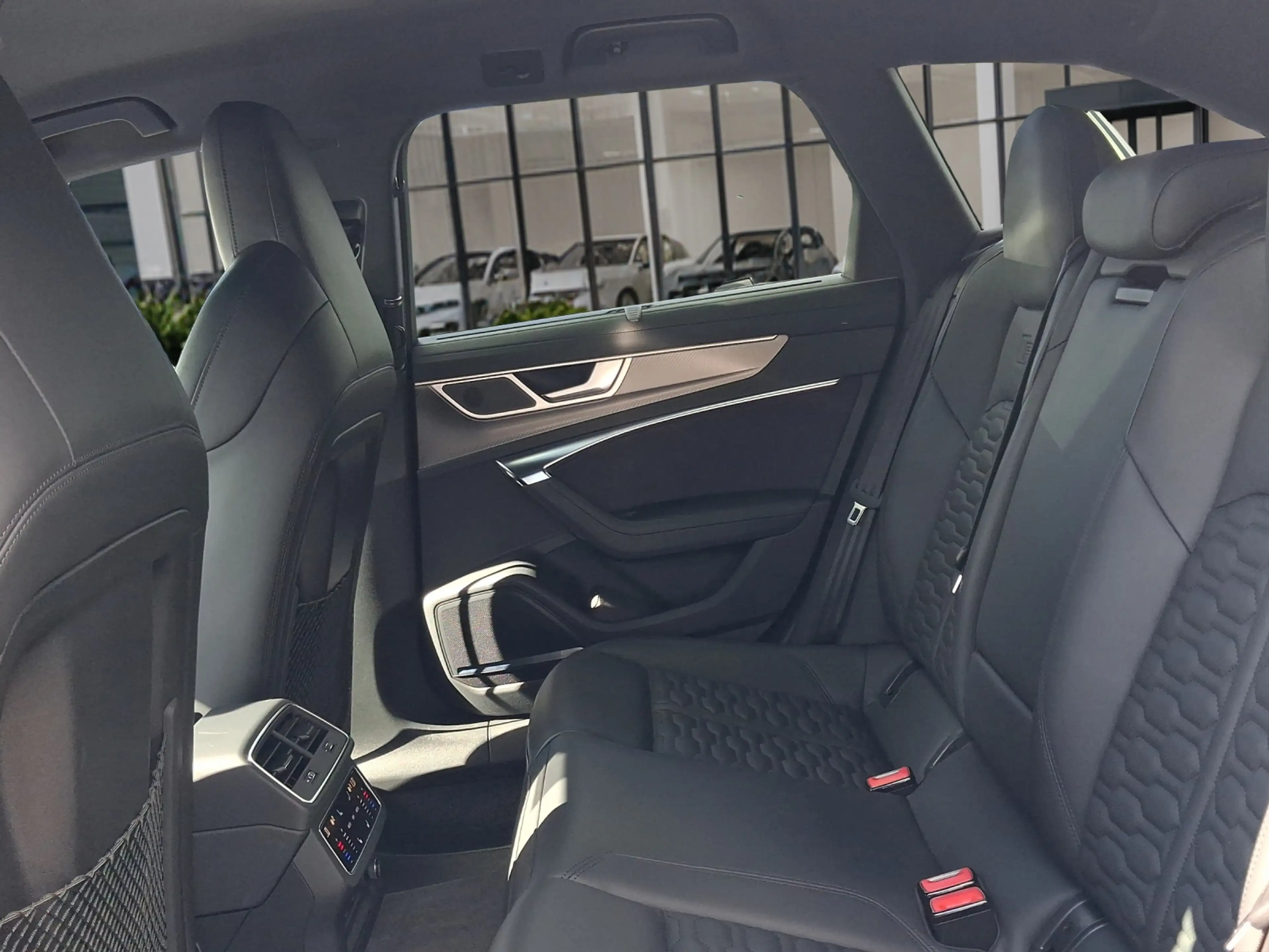 Audi RS6 Avant quattro Laser 305km/h Keramik B&O RS AGA — photo 6