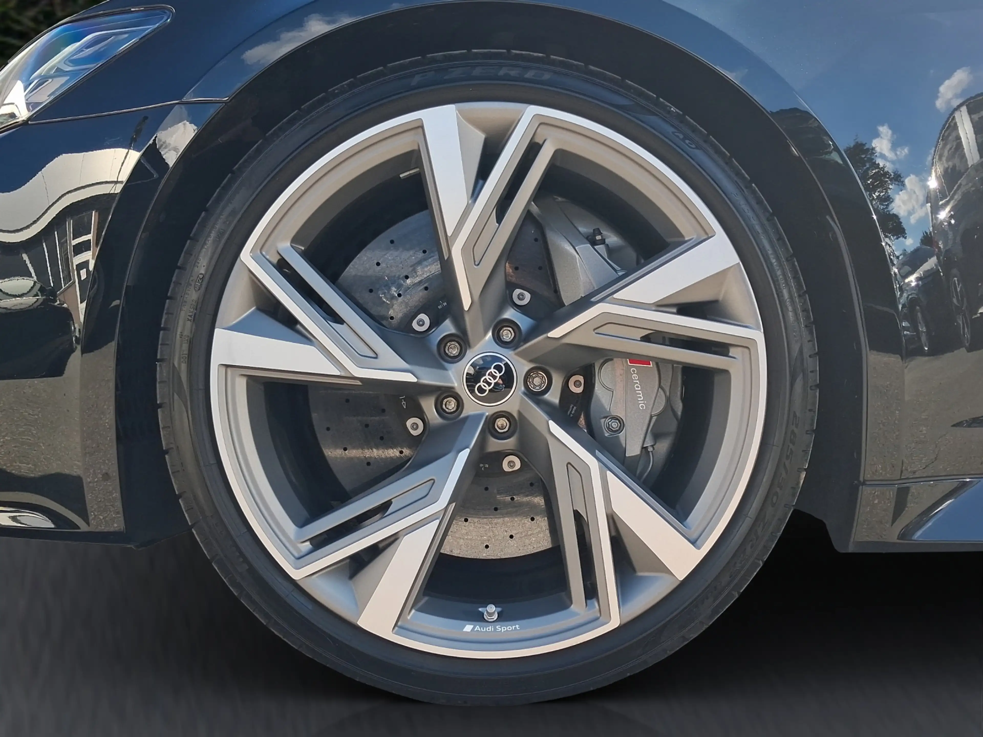 Audi RS6 Avant quattro Laser 305km/h Keramik B&O RS AGA — photo 15