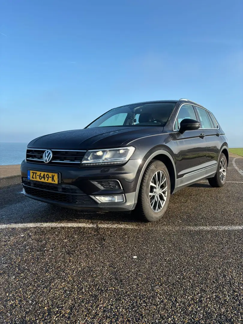 Volkswagen Tiguan 1.4 TSI Con. Series Zwart - 2