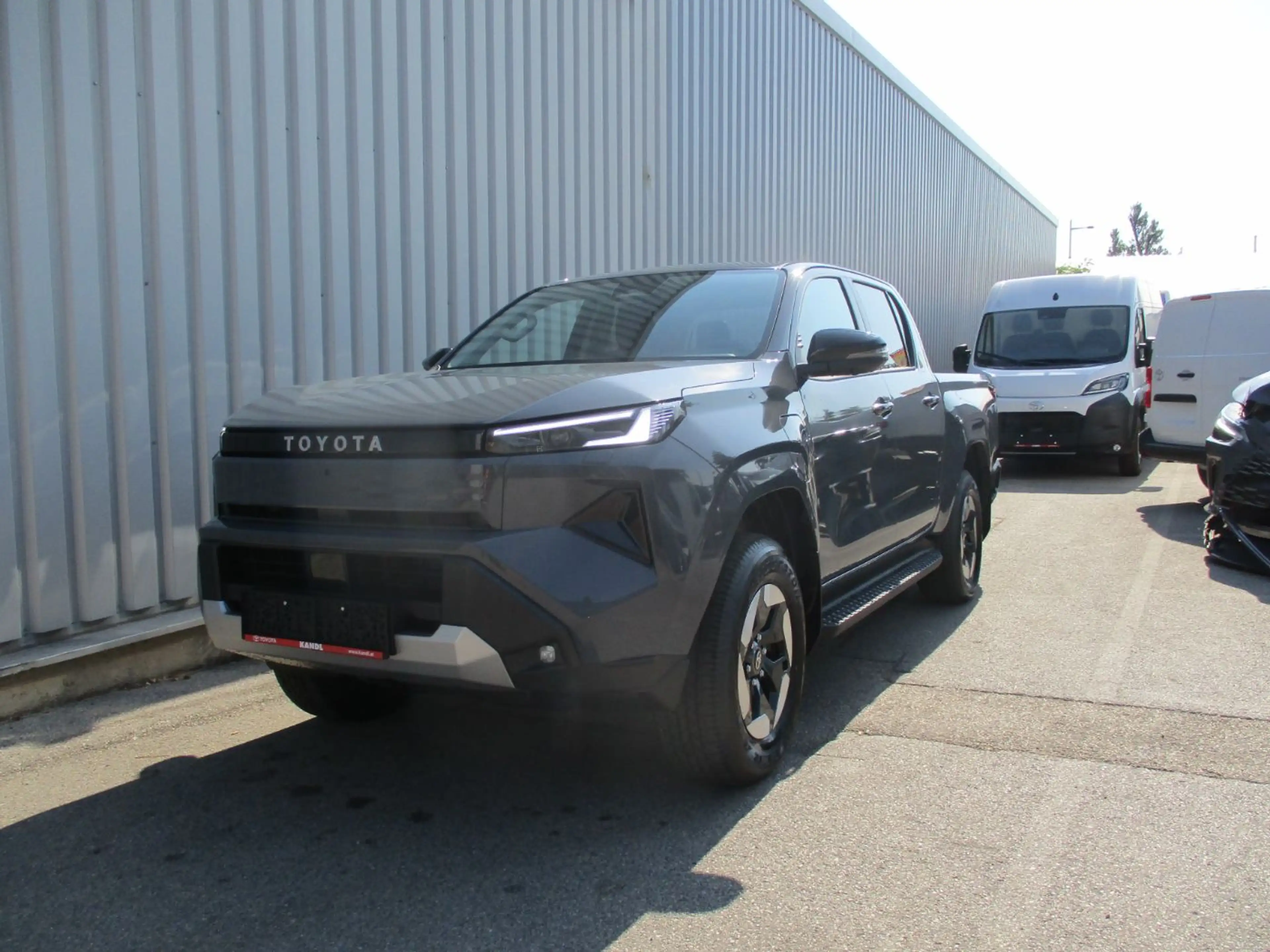 Toyota Hilux BEV DC EXECUTIVE 4WD Leder+AUT — photo 2
