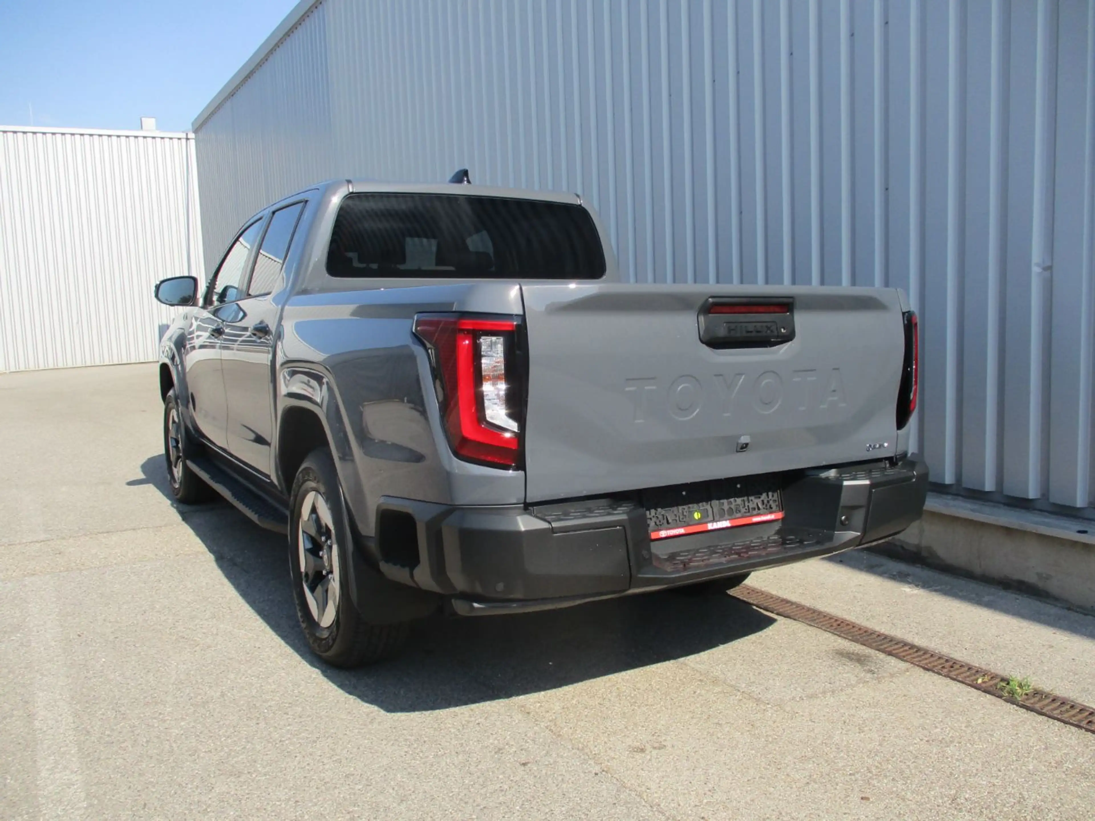 Toyota Hilux BEV DC EXECUTIVE 4WD Leder+AUT — photo 5