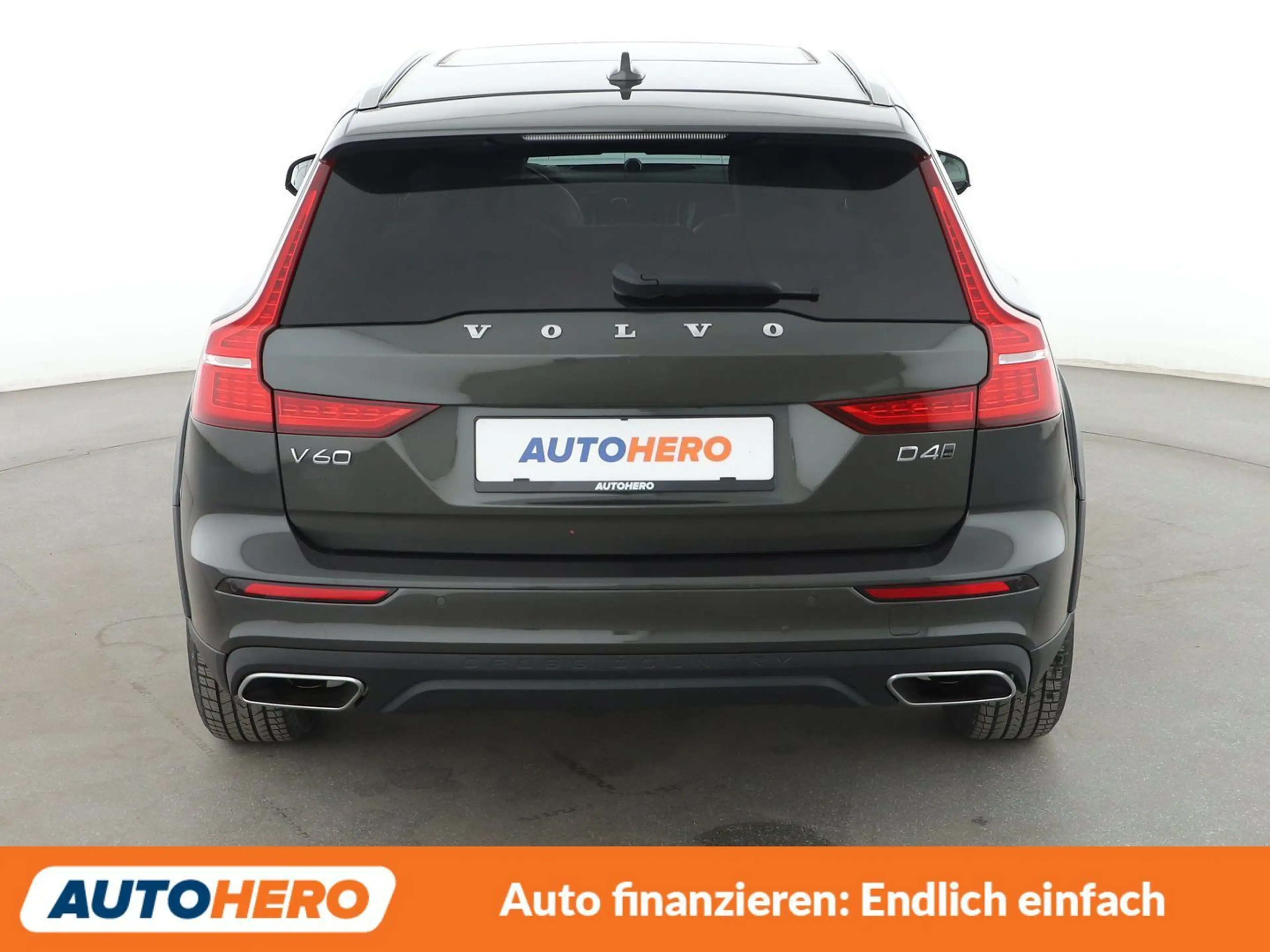 Volvo V60 Cross Country 2.0 D4 AWD Aut.*NAVI*CAM*PDC*TEMPO*PANO*SHZ* — photo 5