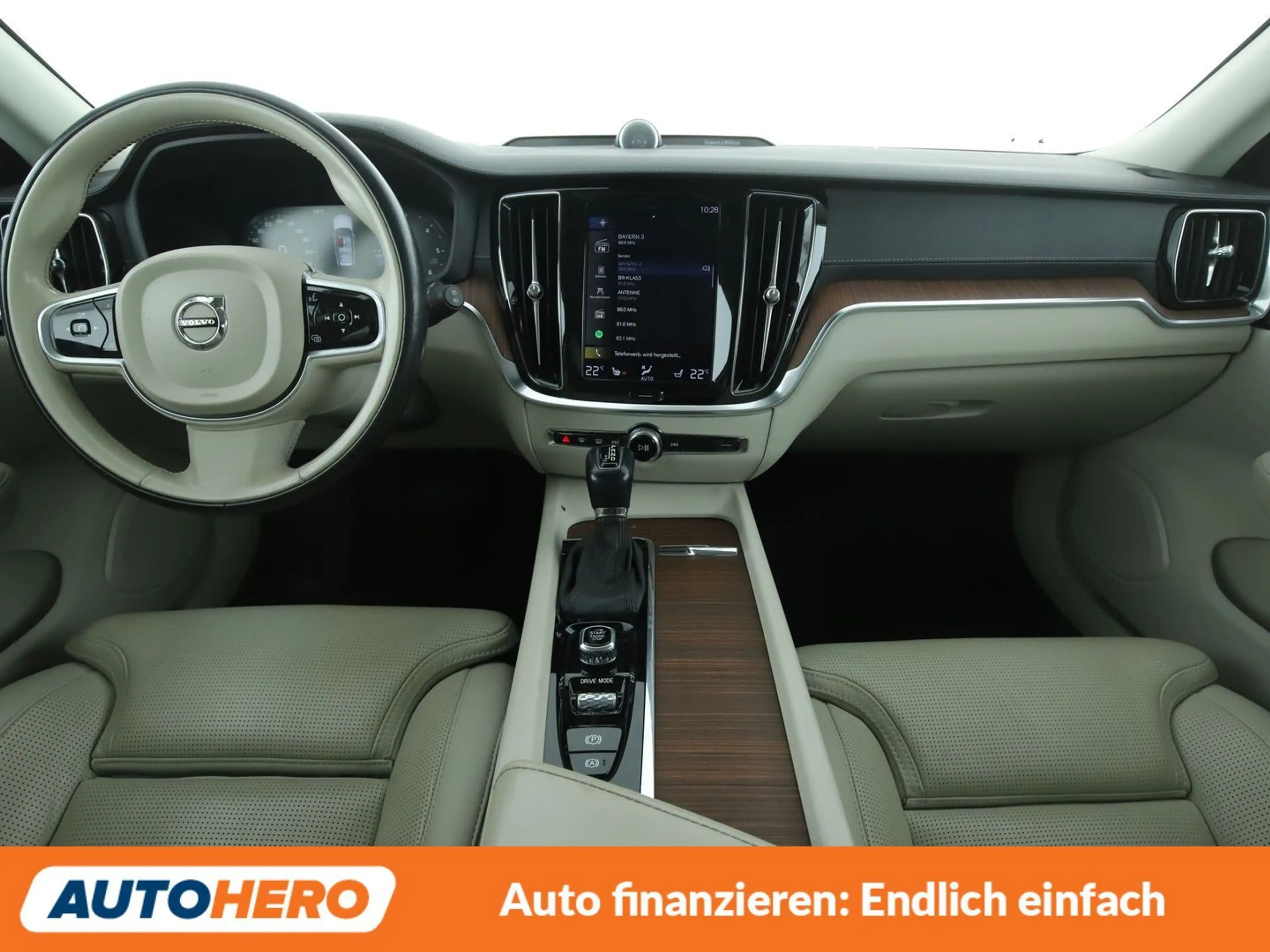 Volvo V60 Cross Country 2.0 D4 AWD Aut.*NAVI*CAM*PDC*TEMPO*PANO*SHZ* — photo 12