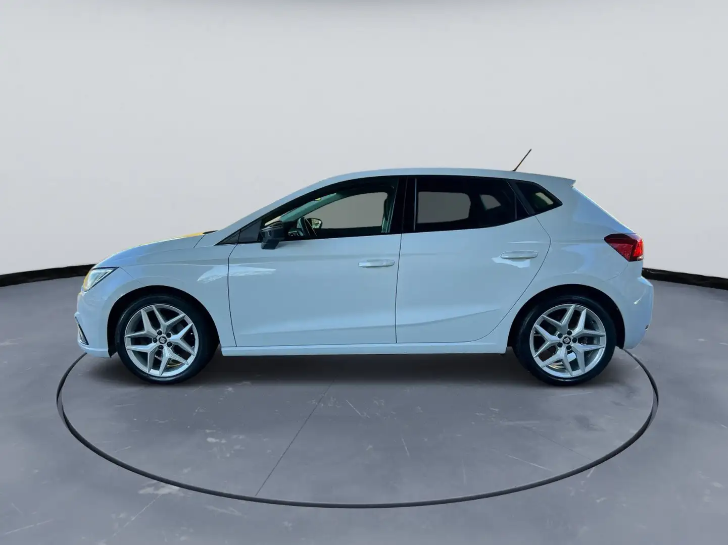SEAT Ibiza 1.0 TSI FR 1.HD CARPLAY LED AMBIENTE PDC Weiß - 2