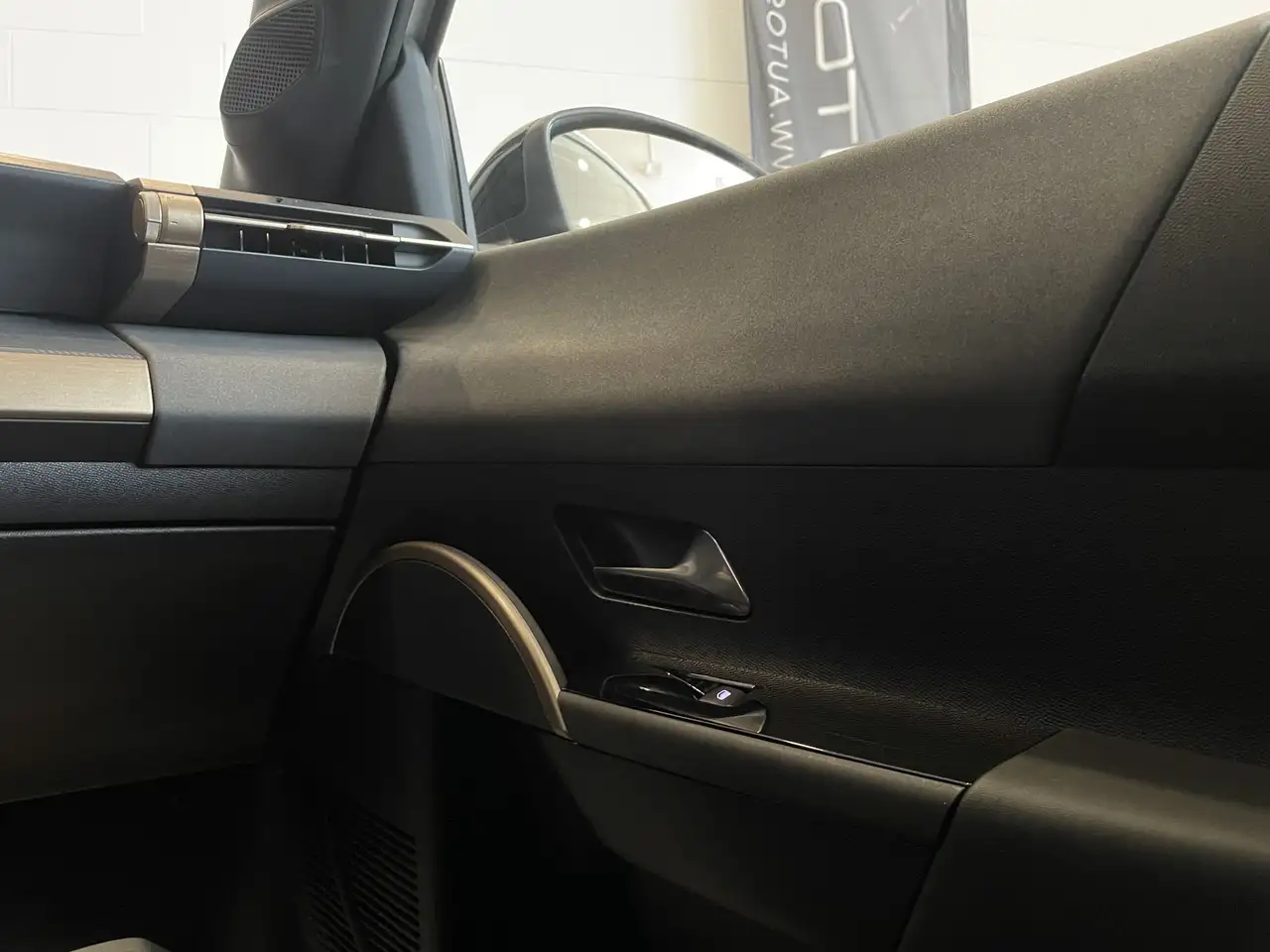 Lancia Ypsilon 2025 — фото 14