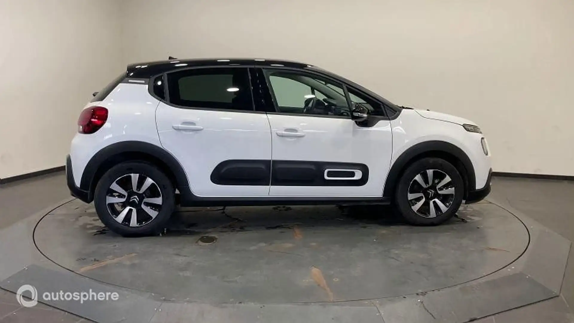 Citroen C3 1.2 PureTech 110ch S\u0026S Shine 120-123g - 2