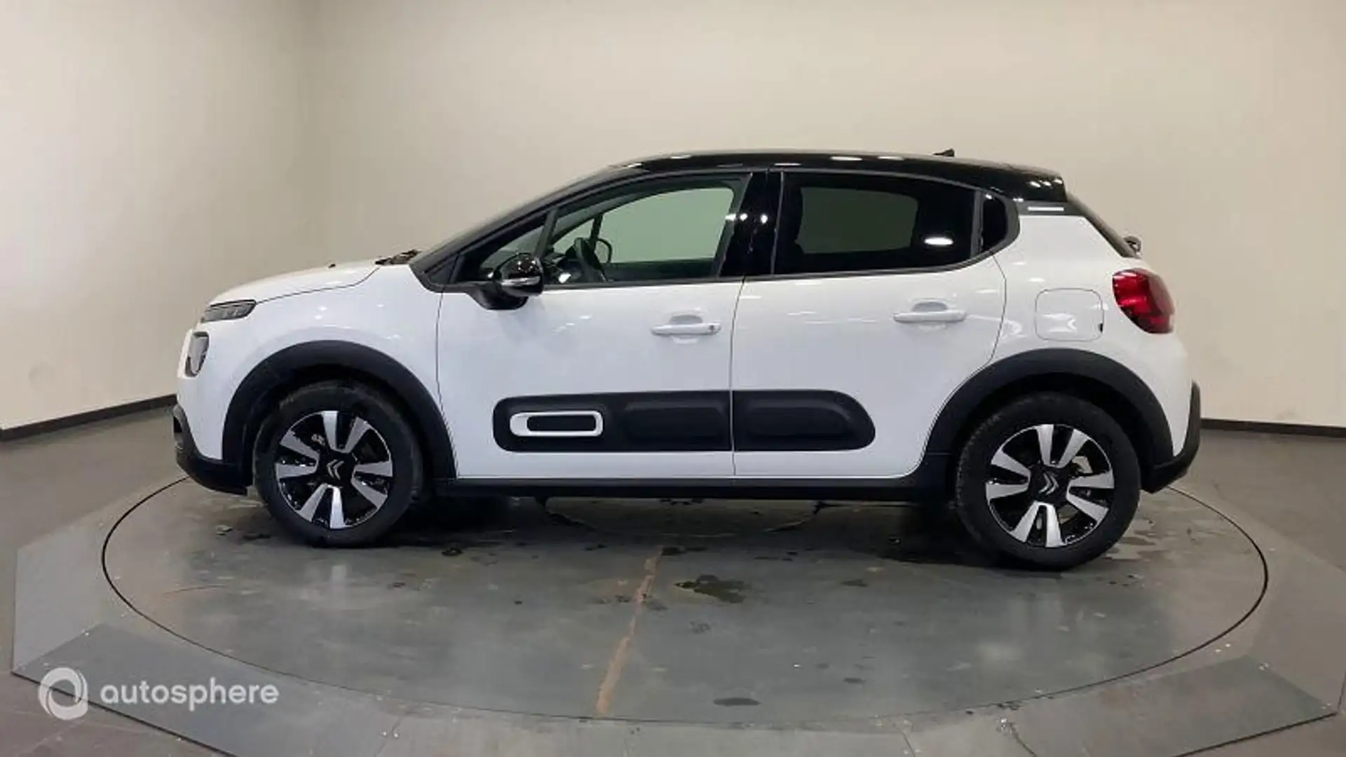 Citroen C3 1.2 PureTech 110ch S\u0026S Shine 120-123g - 1