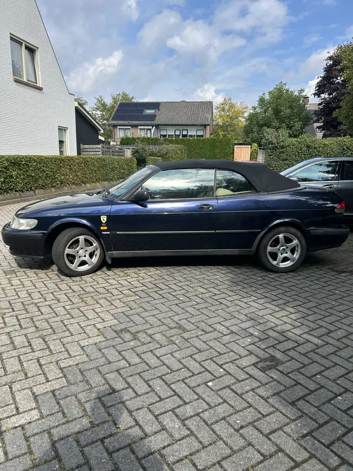 Saab 9-3 2.0 SE, foto 3