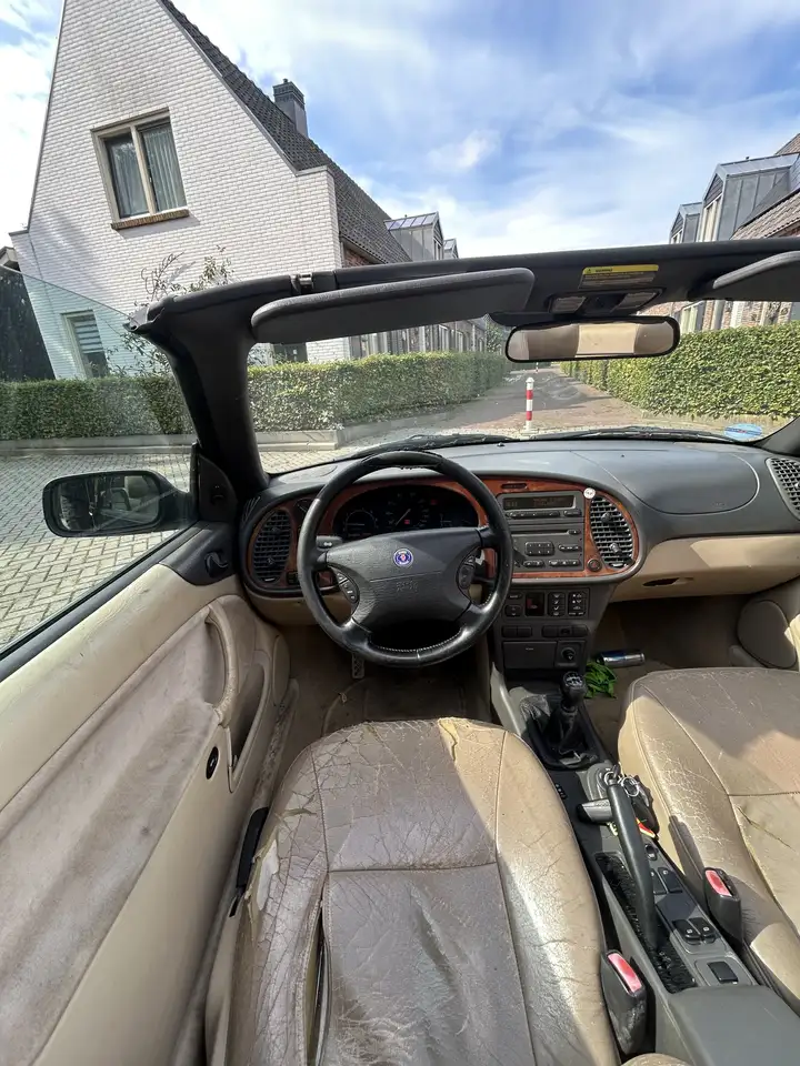 Saab 9-3 2.0 SE, foto 12