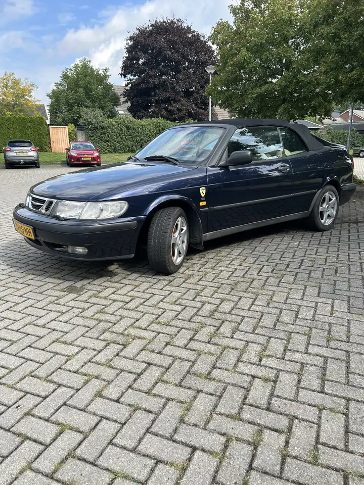 Saab 9-3 2.0 SE, foto 2