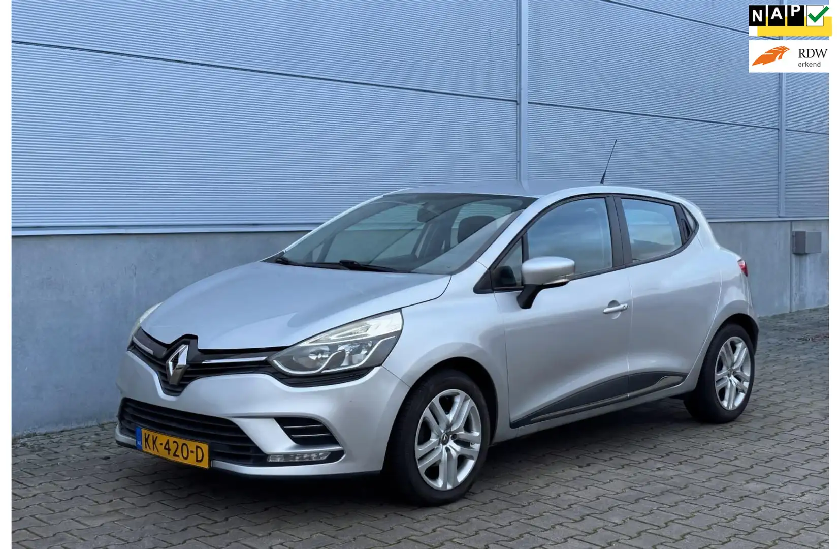 Renault Clio 0.9 TCe Zen AIRCO|CRUISE|NAVI|LICHTMETAAL|NAP| Grau - 1