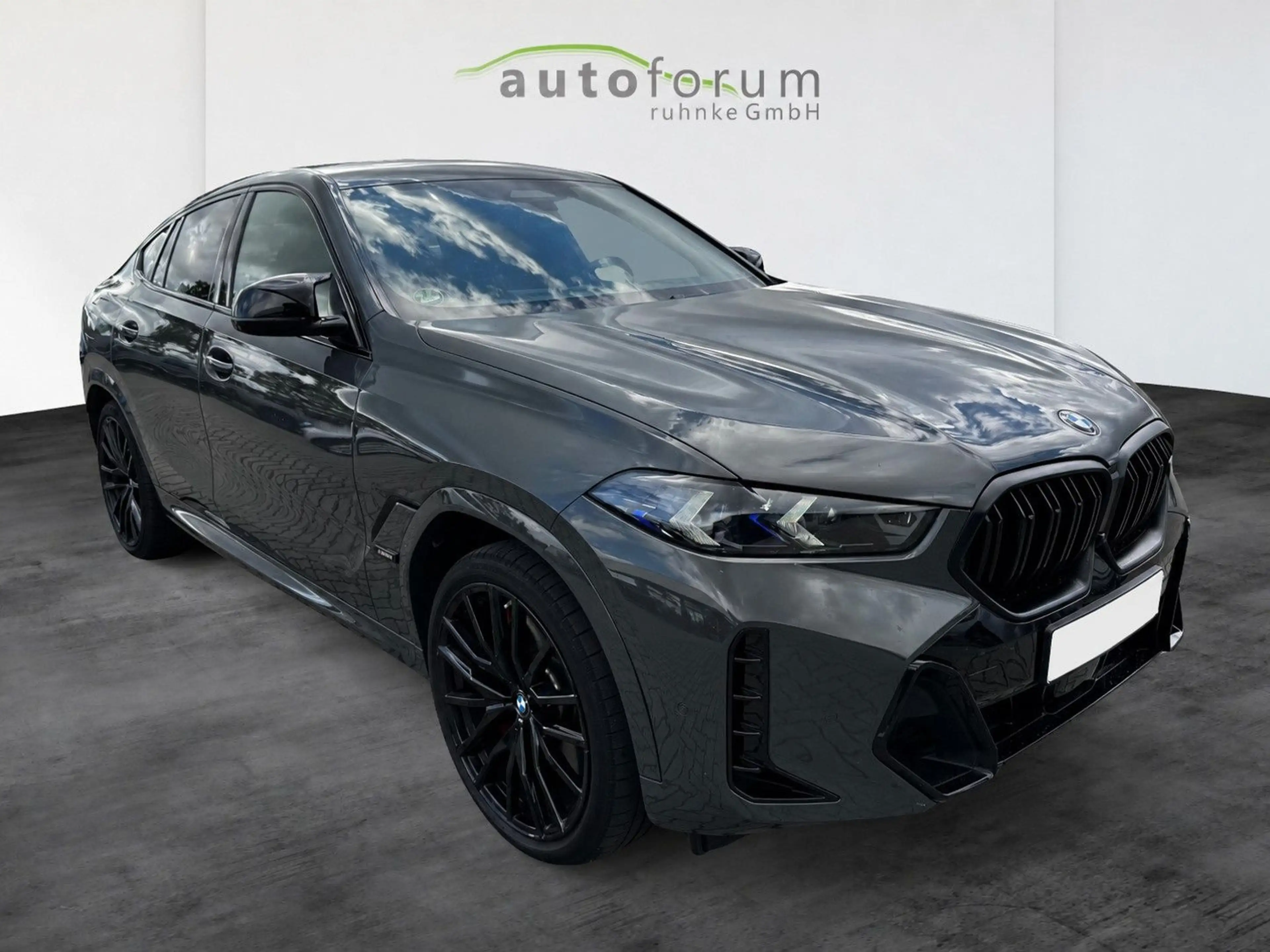 BMW X6 M60 i xDrive — photo 6