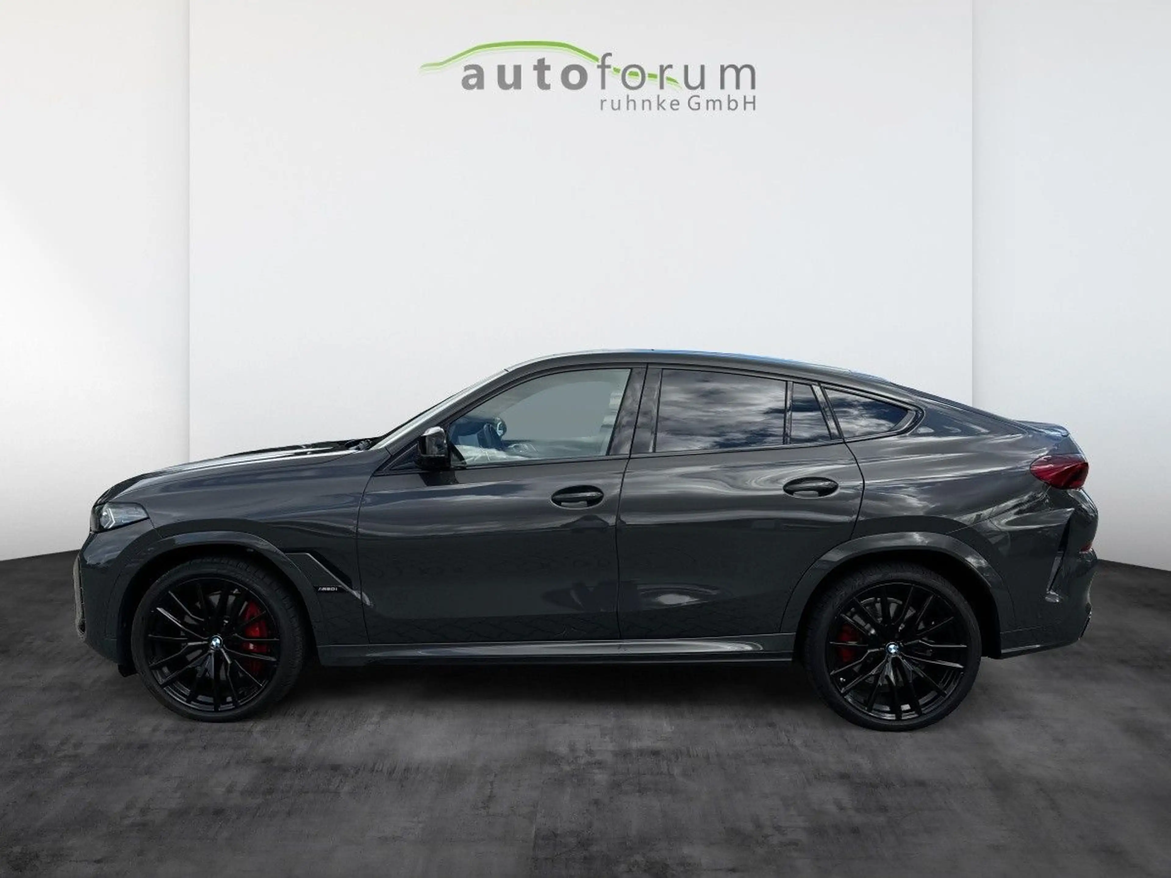 BMW X6 M60 i xDrive — photo 2