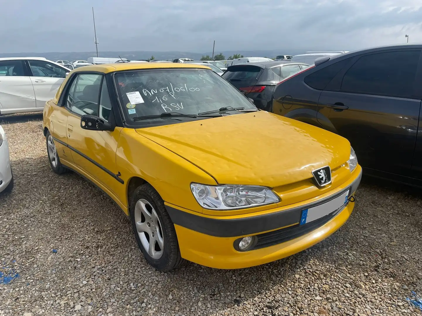Peugeot 306 Cabriolet 1.6i 90 / BG923 Amarillo - 1