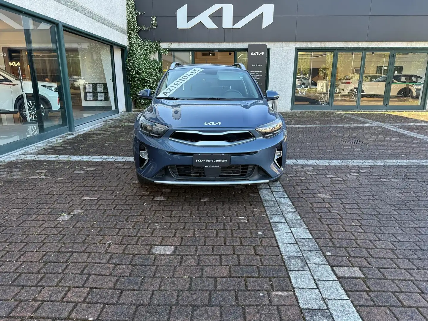 Kia Stonic 1.2 mpi Style 79cv Bleu - 2
