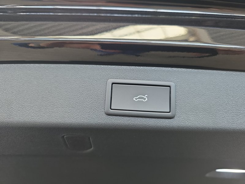 Skoda Kodiaq 2,0TDI DSG 4x4 aAHK/7-Sitzer/Matrix/Navi/el.Klappe — photo 18