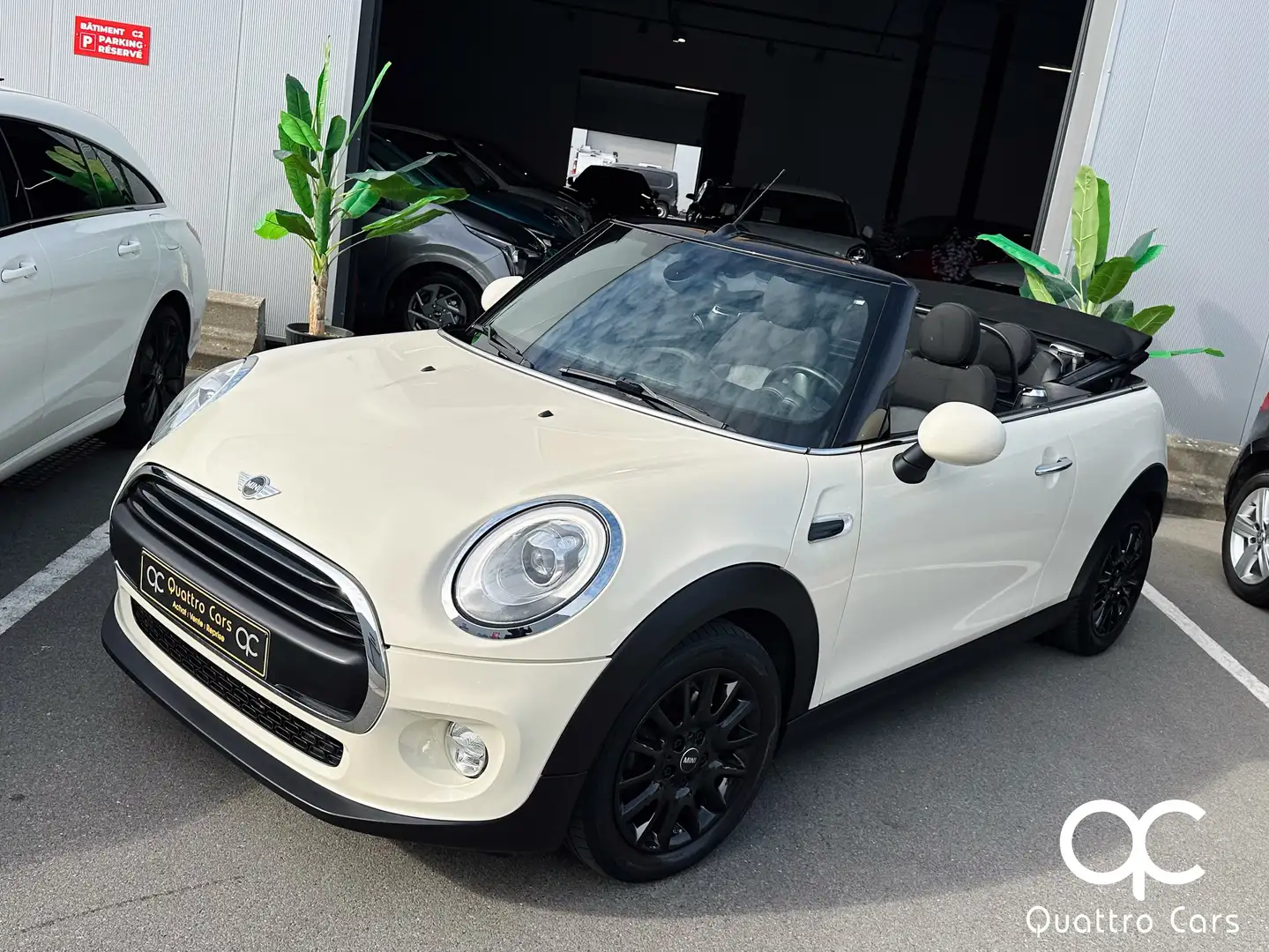 MINI One Cabrio 1.2 Essence - LED - Bluetooth - Sieges chauff Beige - 2