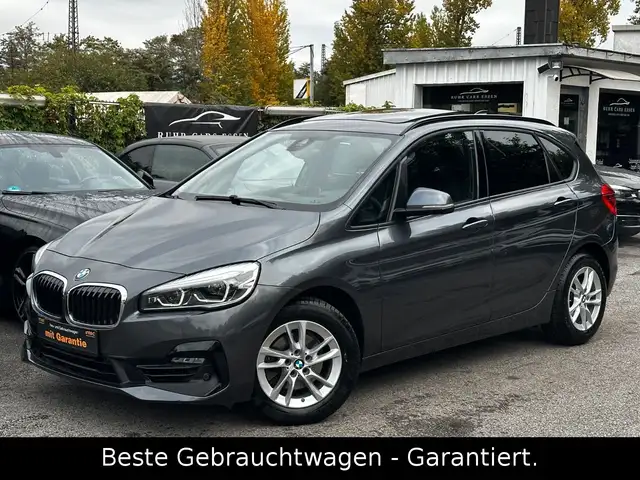 Bmw 218 Sport Line * PANORAMA * VOLL *