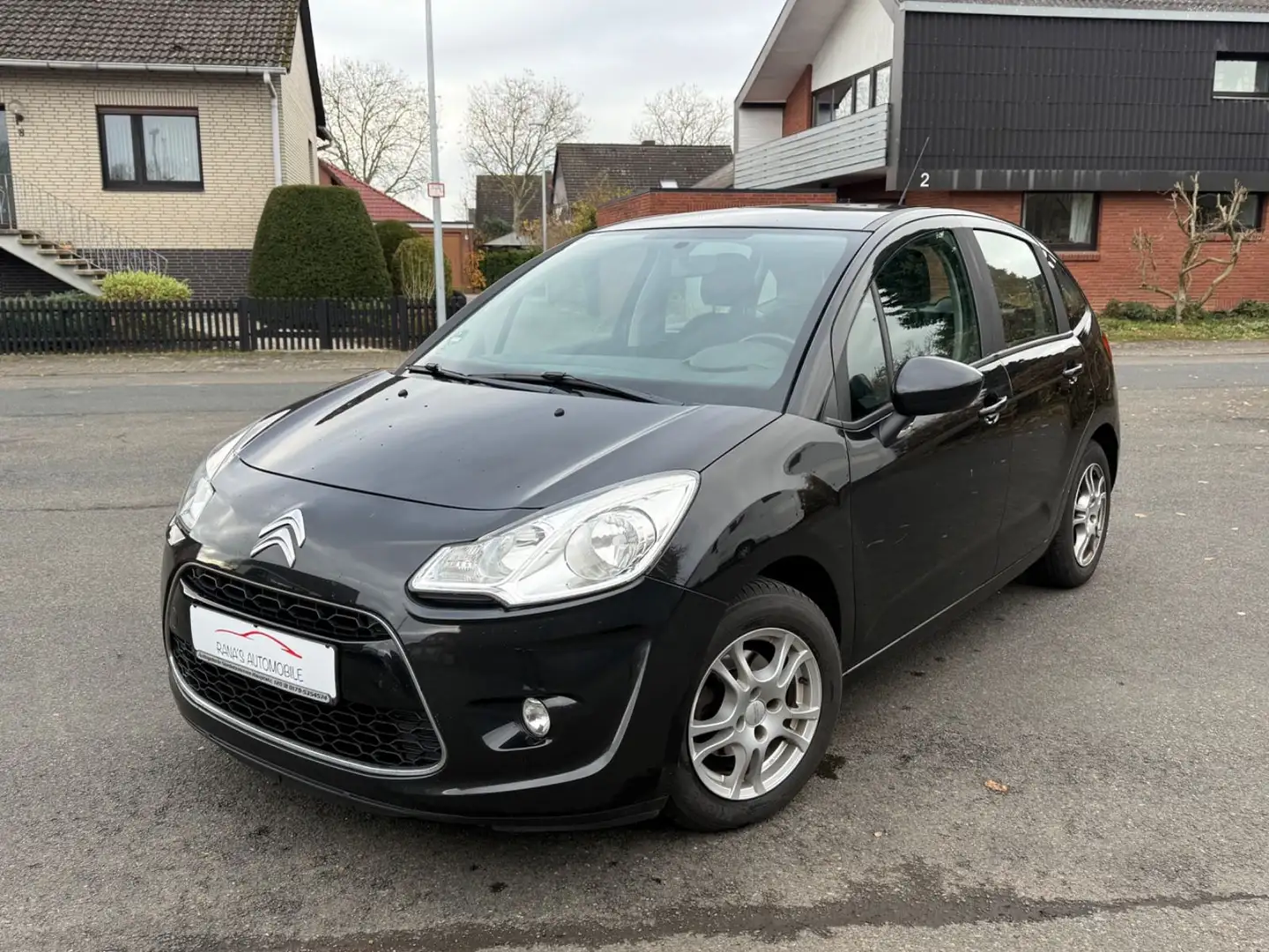 Citroen C3 Tendance Schwarz - 1
