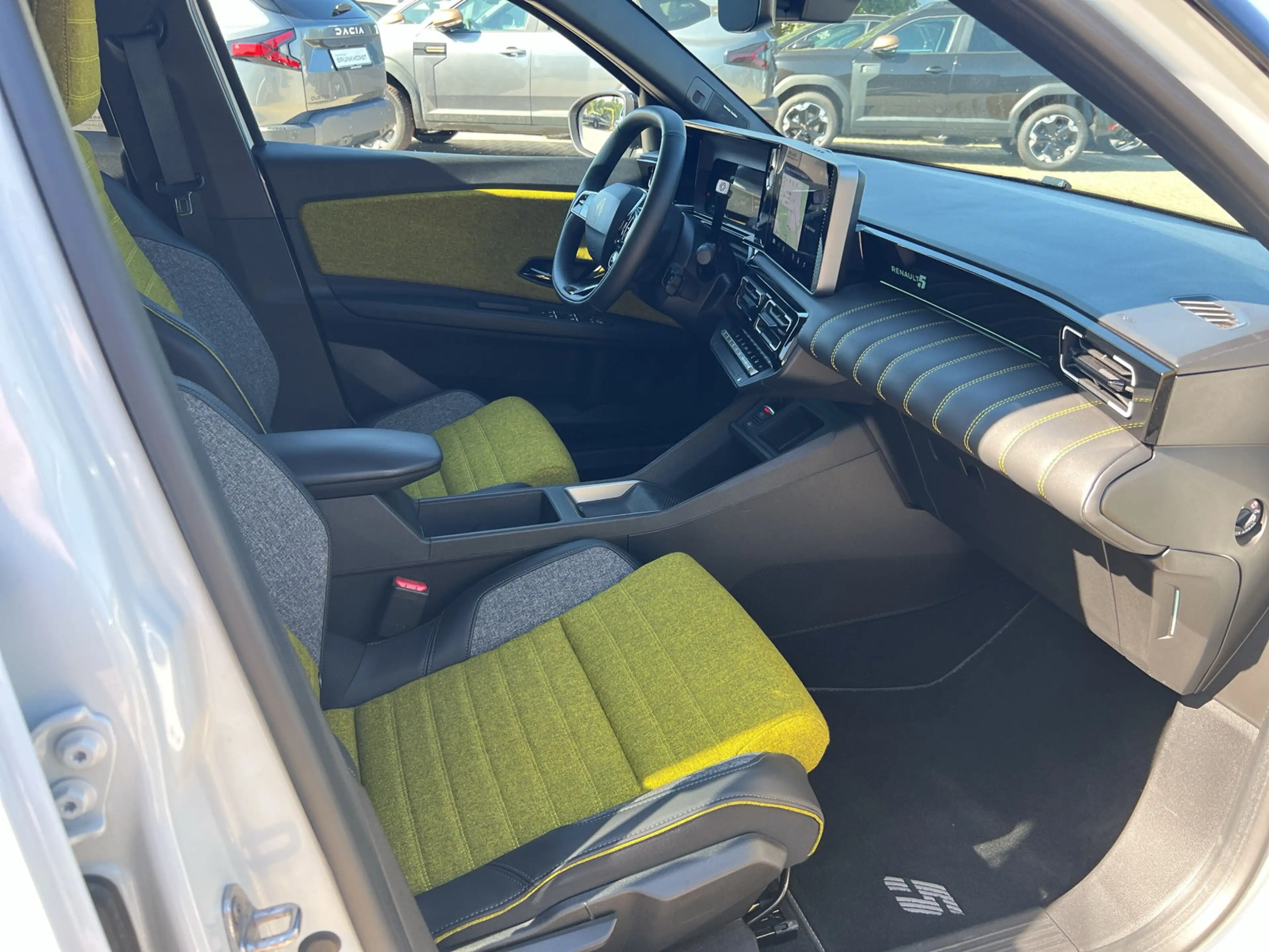 Renault R 5 150 Comfort Range Iconic RFK+SHK+LED — photo 9