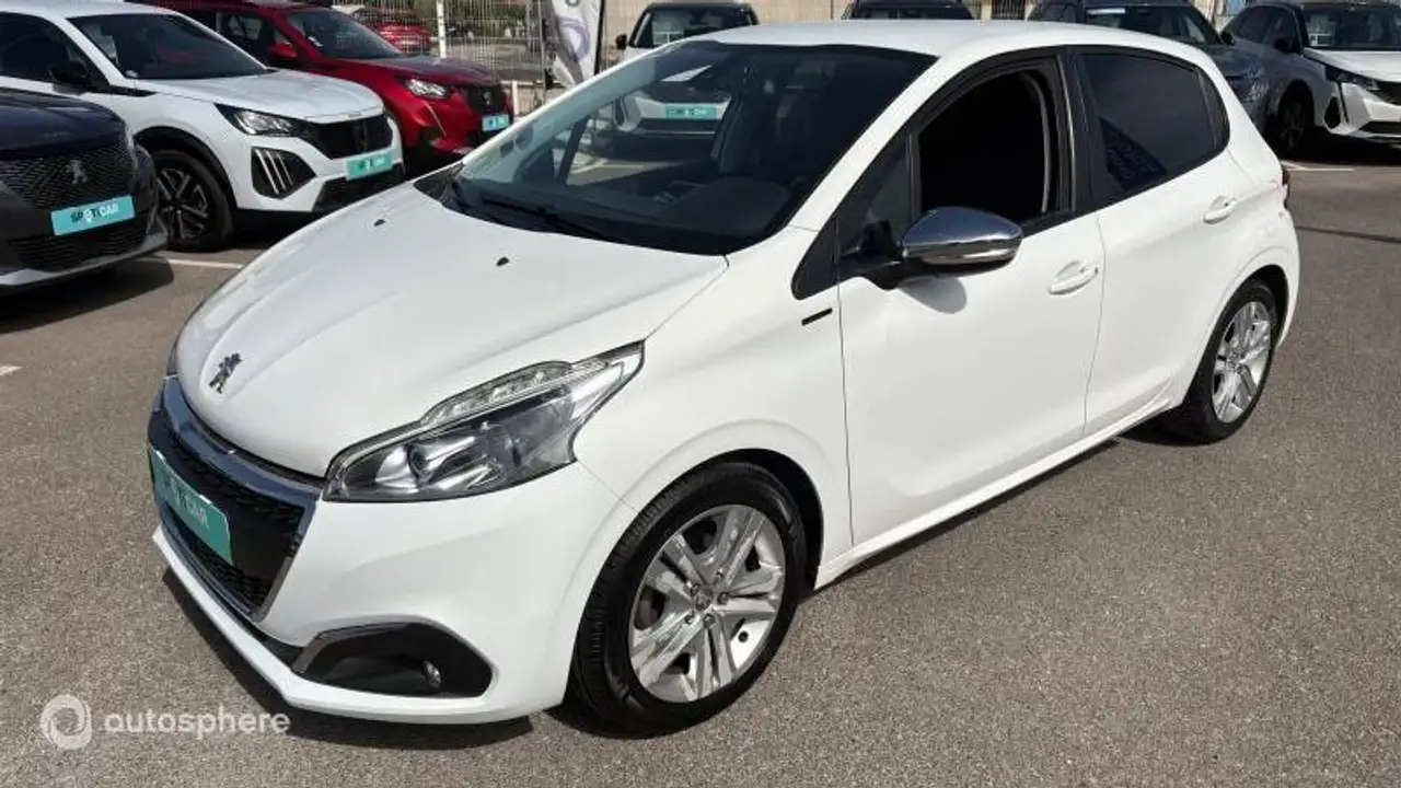 Peugeot 208 1.2 PureTech 82ch E6.c Signature 5p