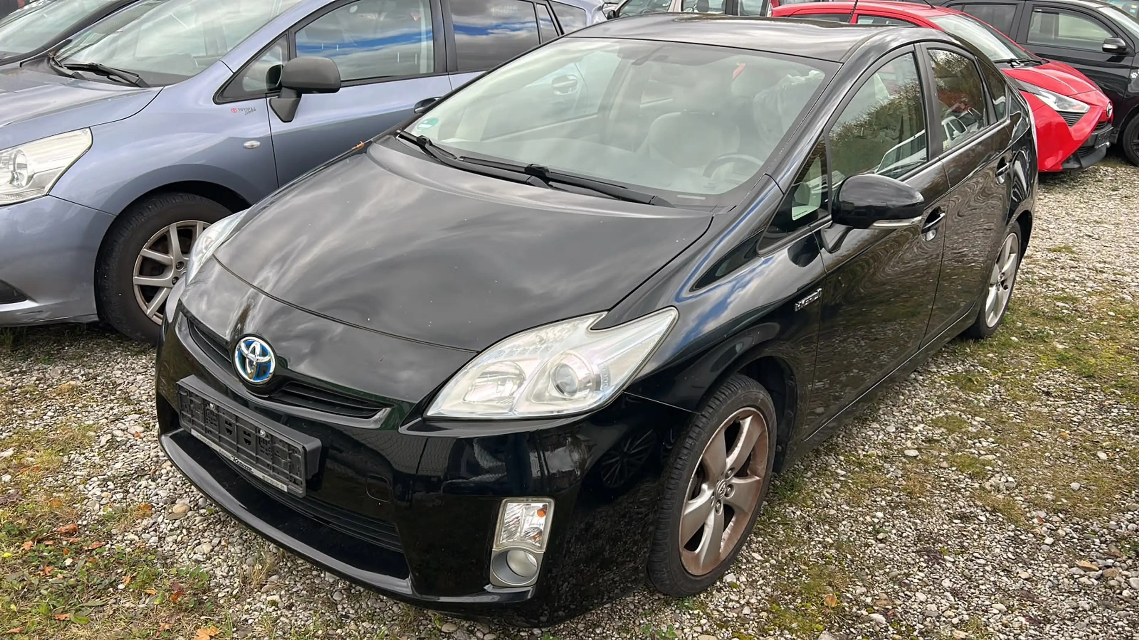 Toyota Prius Prius (Hybrid) Executive — photo 2
