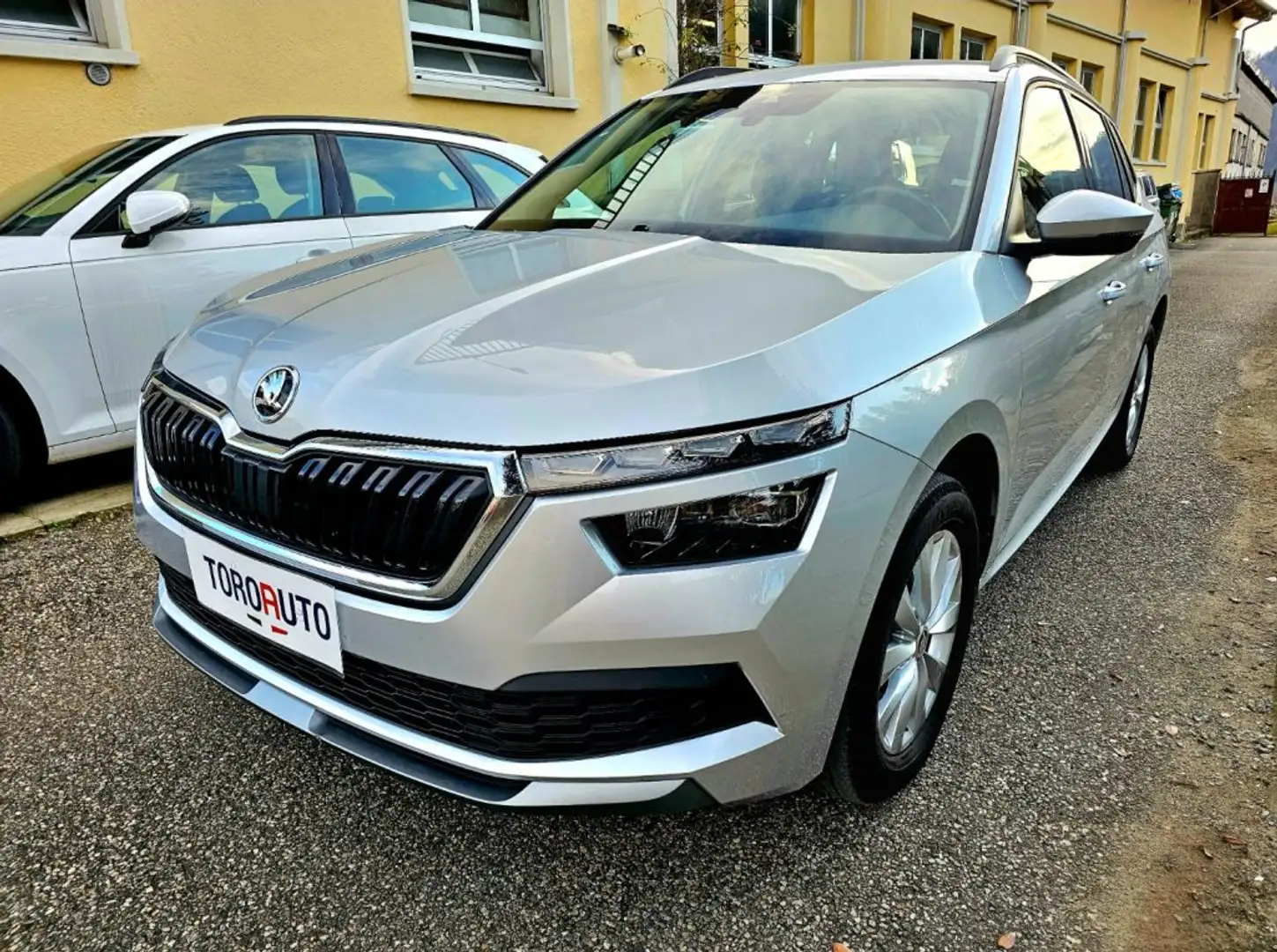 Skoda Kamiq 1.0 TSI 110 CV Ambition Argent - 1