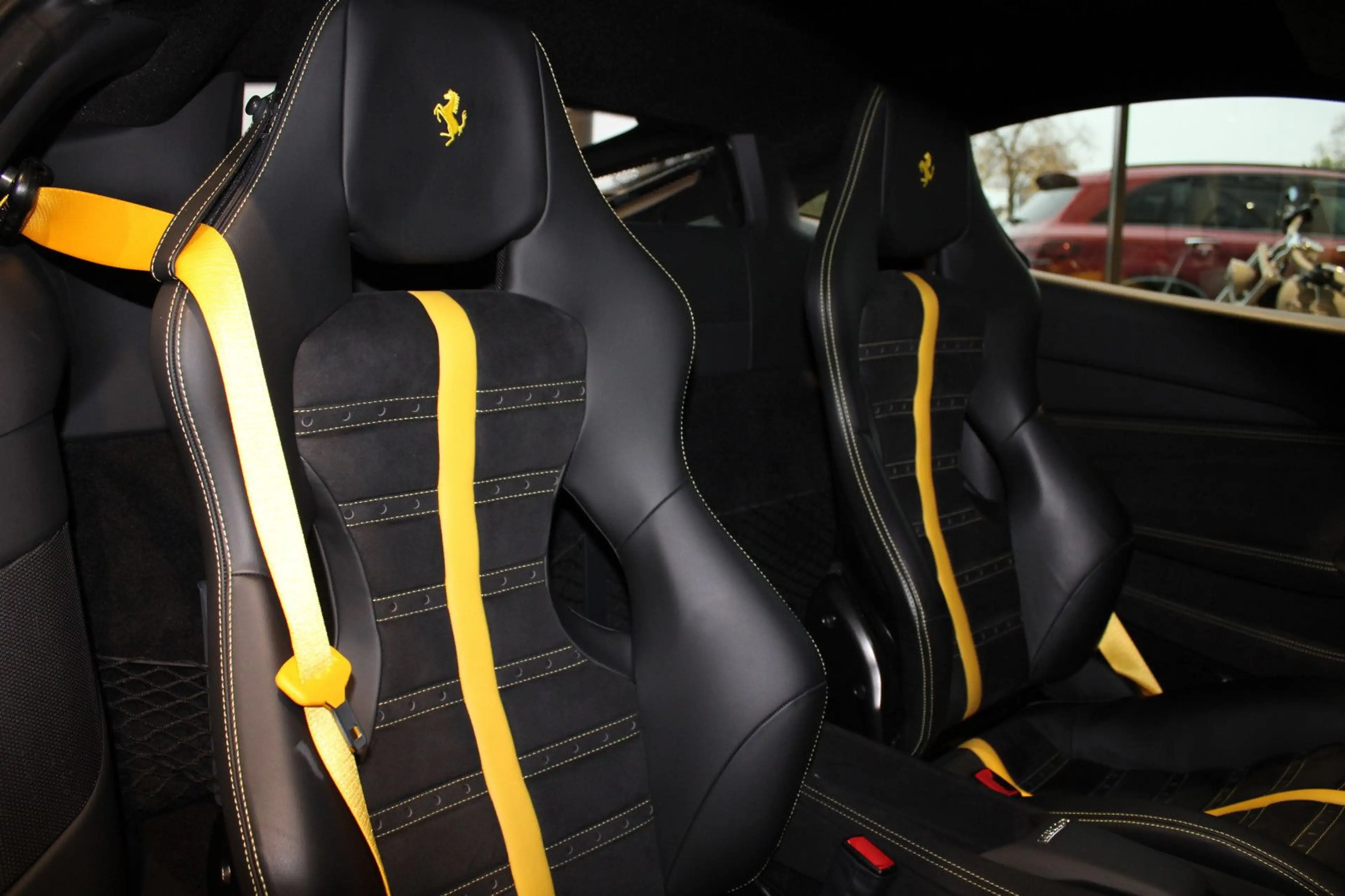 Ferrari F8 Tributo COUPE CARBON/RACING-SEATS/LIFT/JBL — photo 9