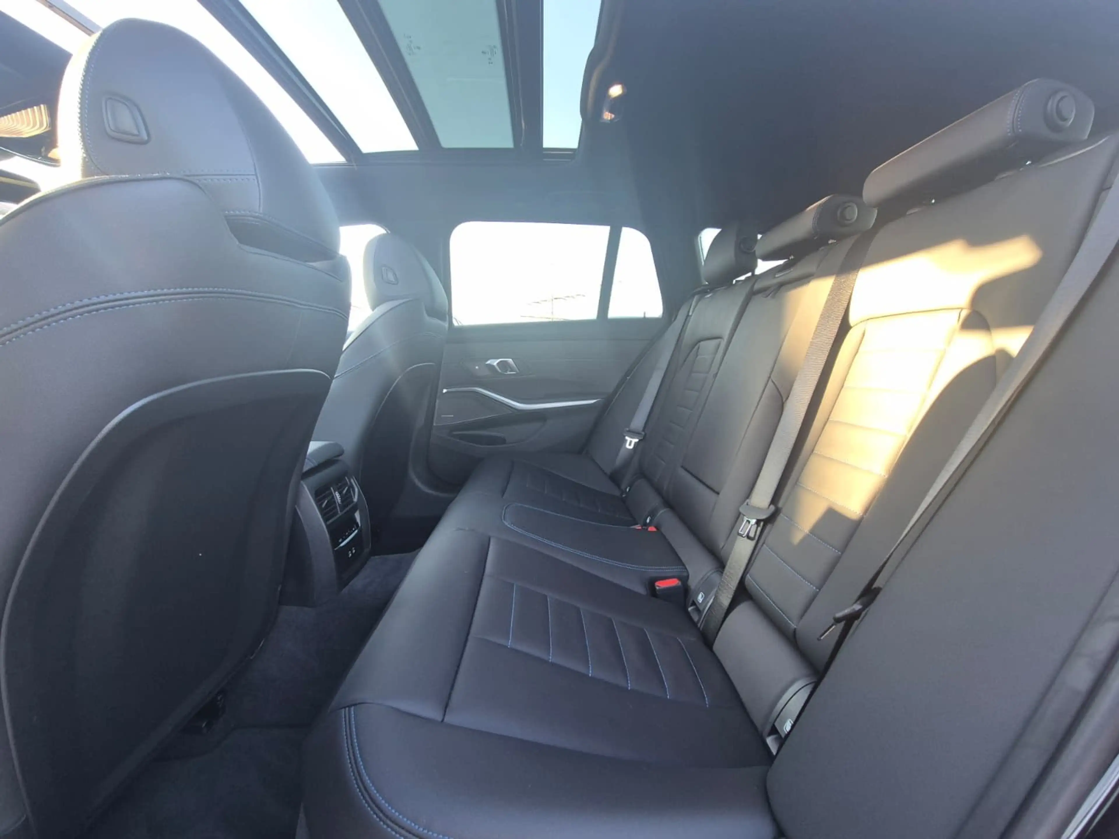 BMW M3 xD Pano*Innov.*Comfort*AHK*HK*ACC*Memory — photo 14