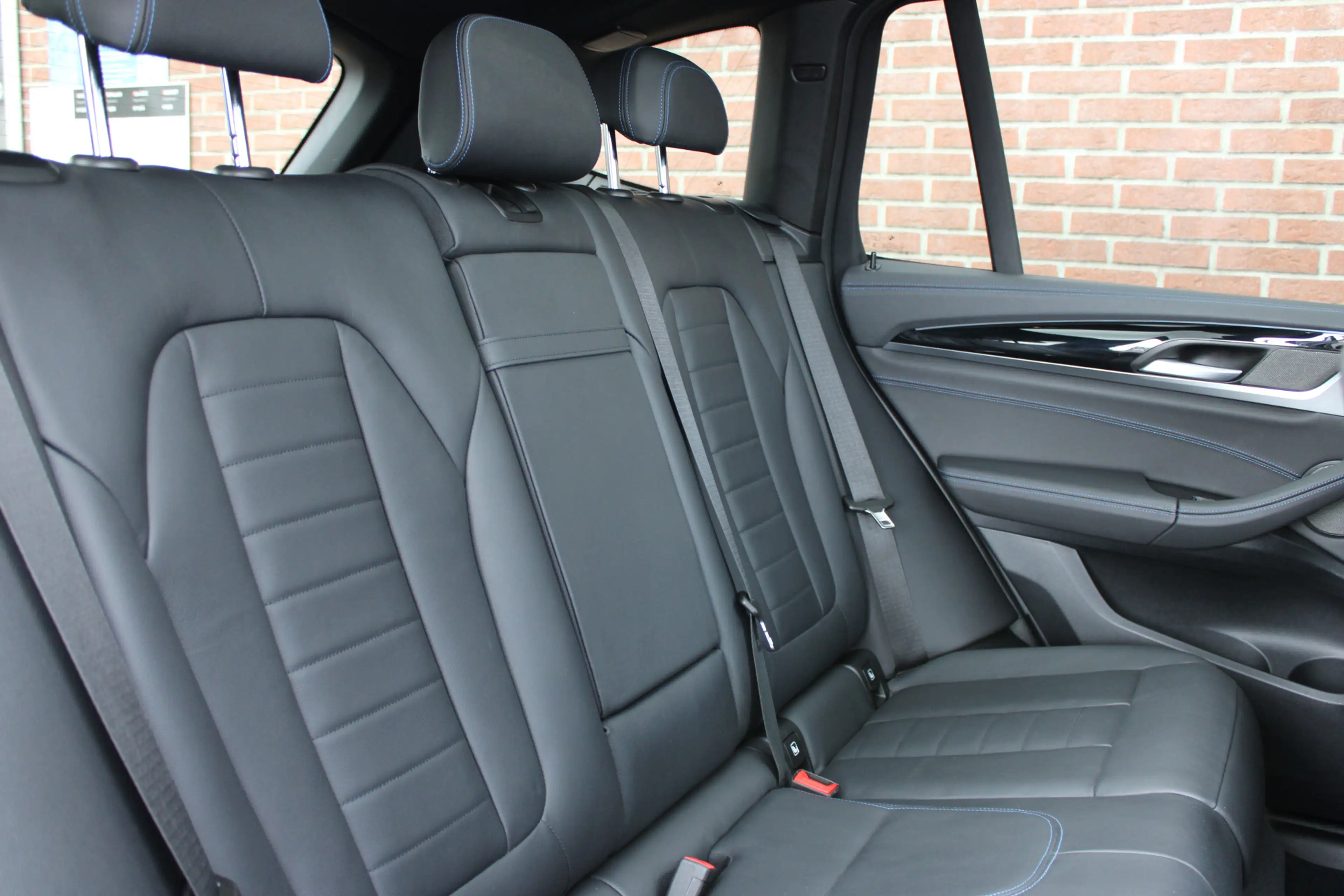 BMW iX3 High Executive M Sport 80 kWh |PANO-DAK|HUD|TREKHA — photo 14