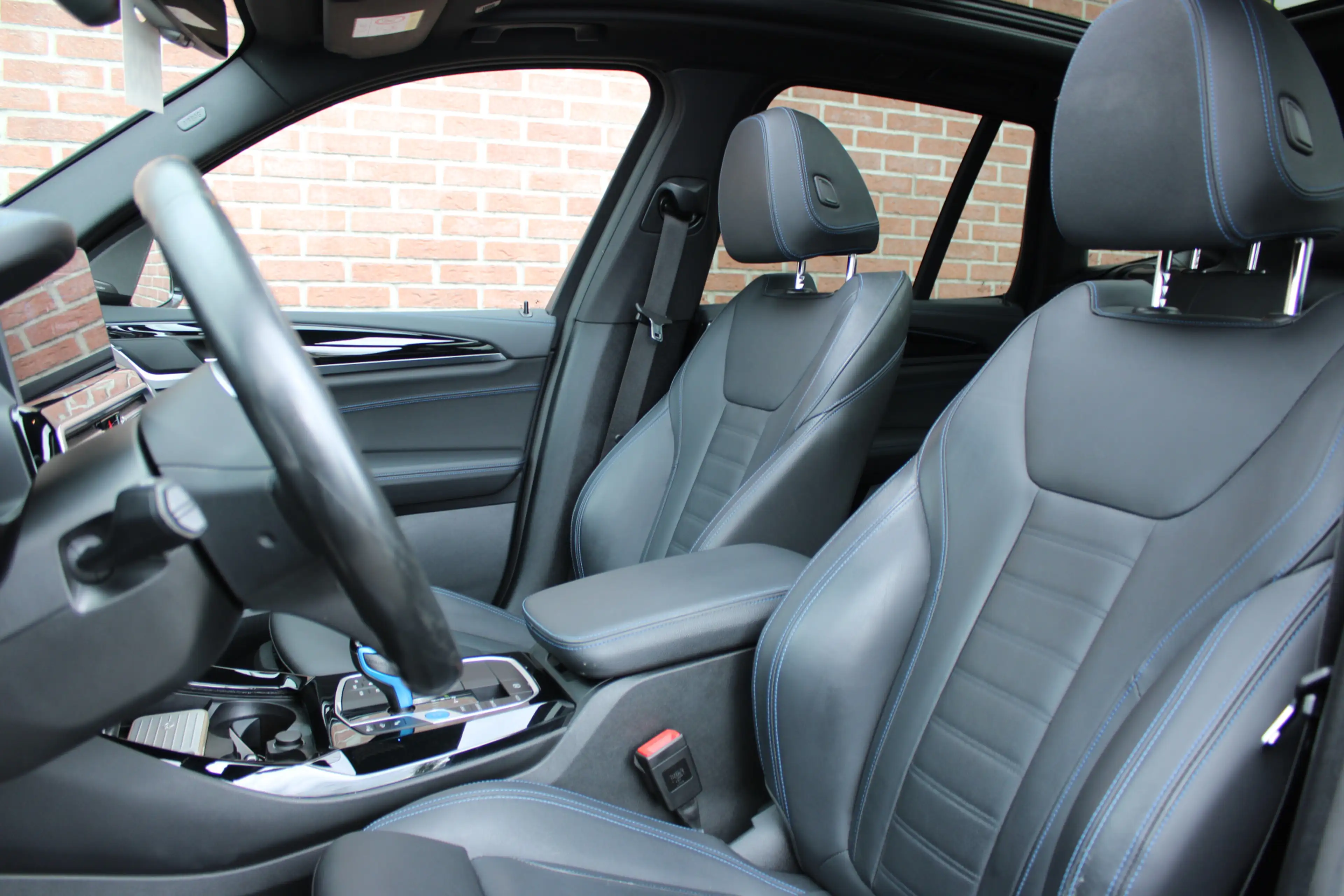 BMW iX3 High Executive M Sport 80 kWh |PANO-DAK|HUD|TREKHA — photo 3